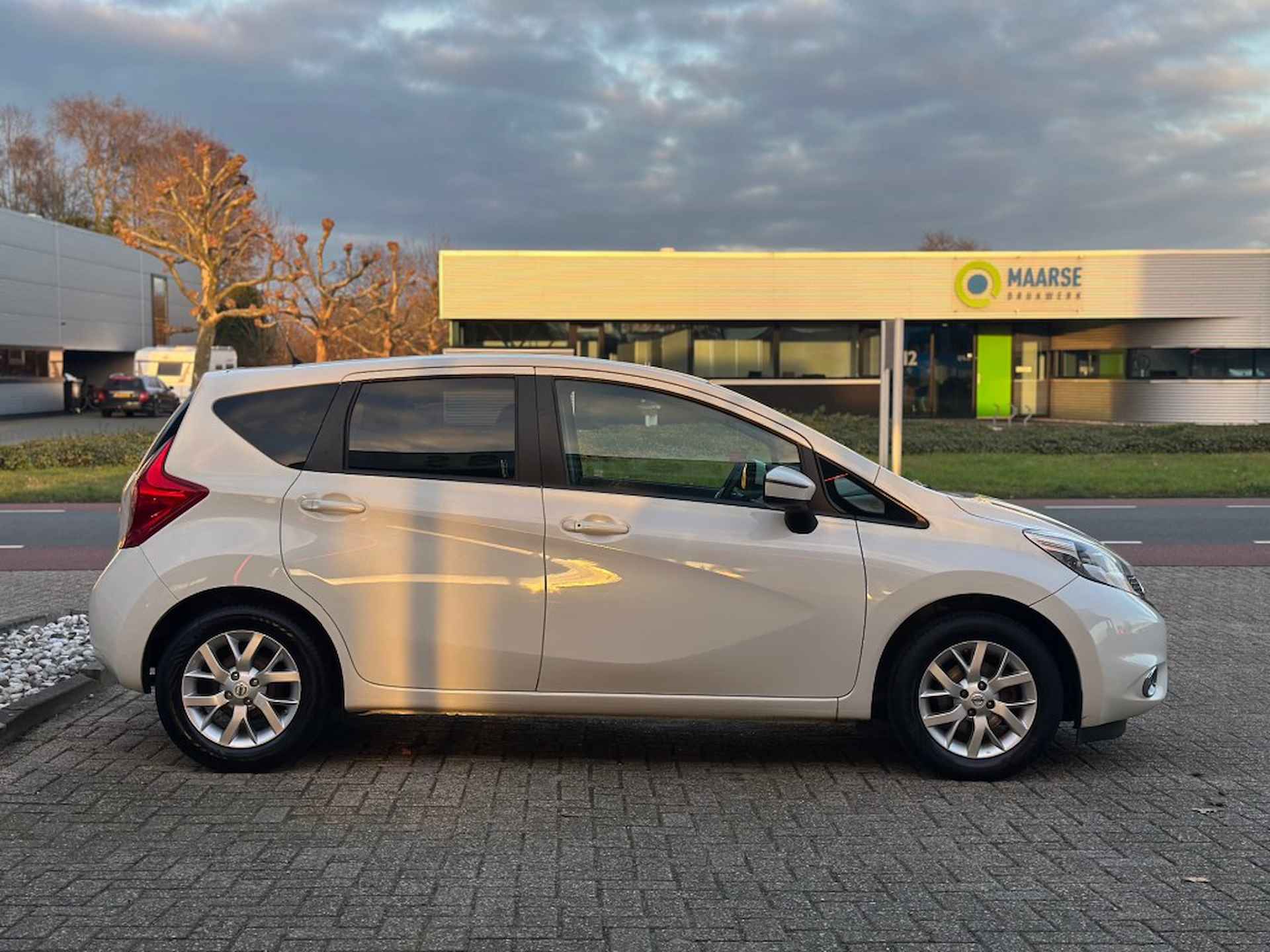 NISSAN Note 1.2 Connect Edition &#39;&#39; Trekhaak - Allseasonbanden - Keyless Entr - 4/24