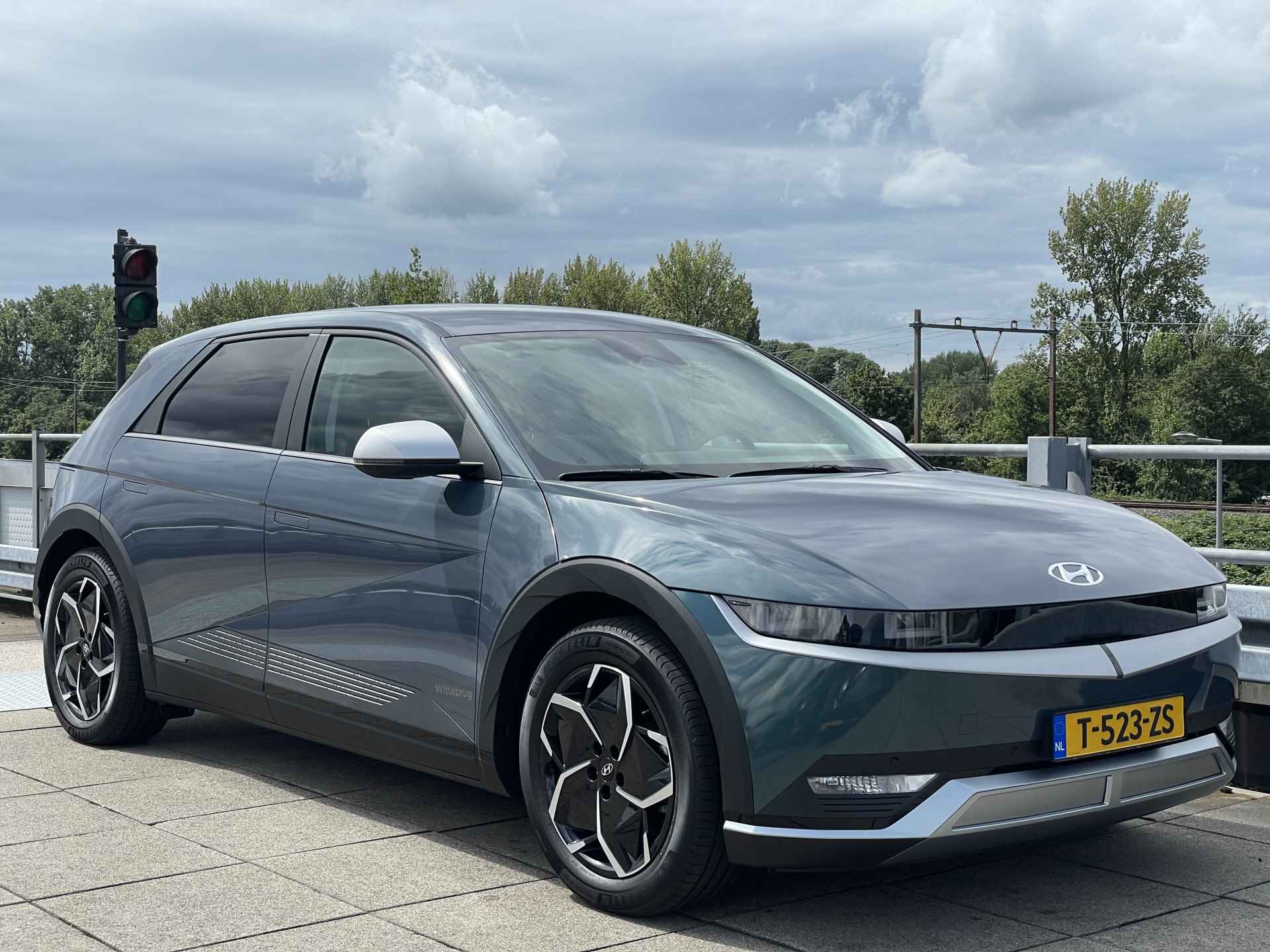 Hyundai IONIQ 5 77 kWh Connect+ AWD | Grote accupakket | Lederen interieur | Stoelverwarming | Rijklaarprijs! | - 33/34