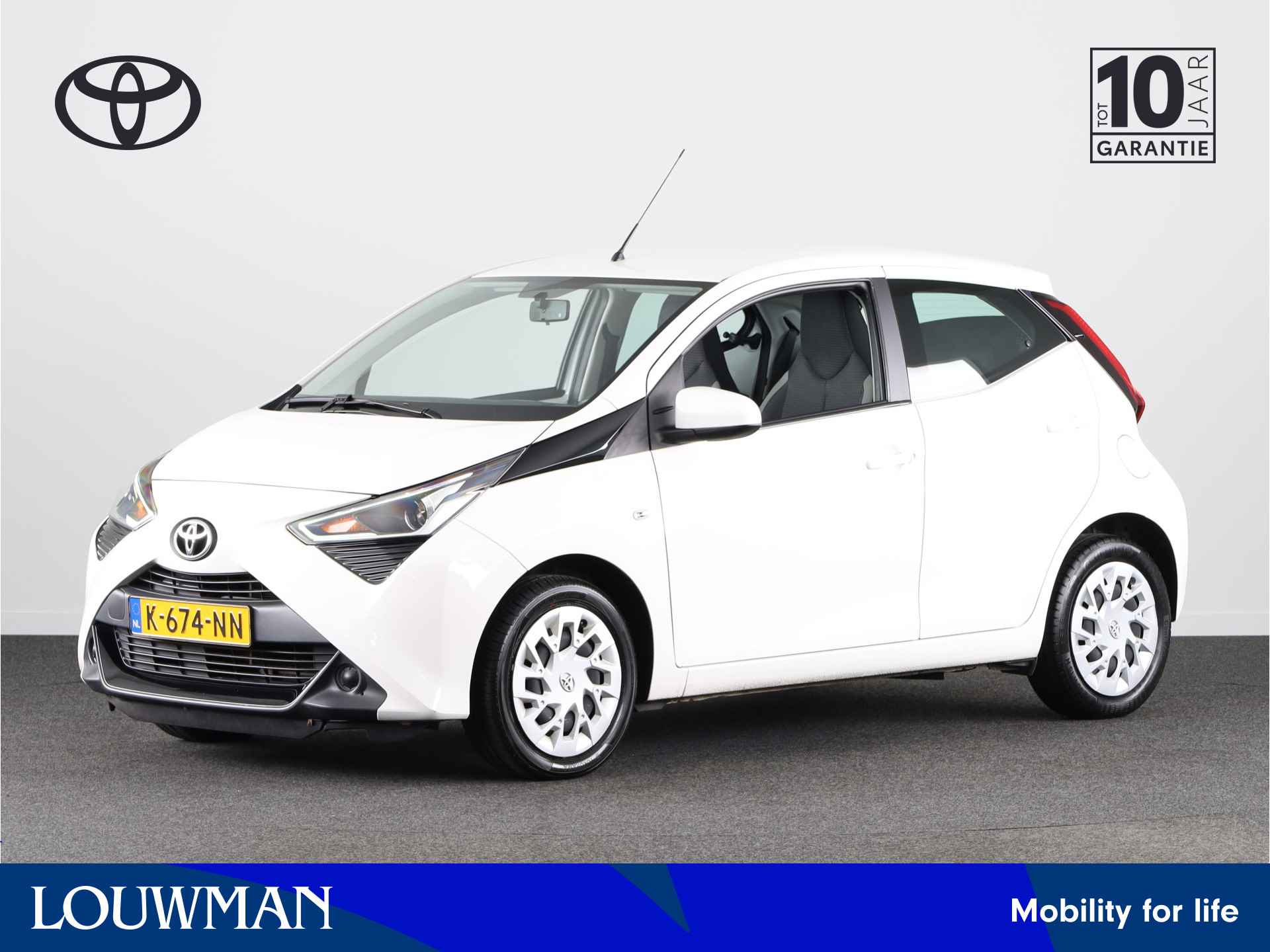 Toyota Aygo 1.0 VVT-i X-Play X-Shift Automaat | Camera | Airco | Apple Carplay/Android Auto |