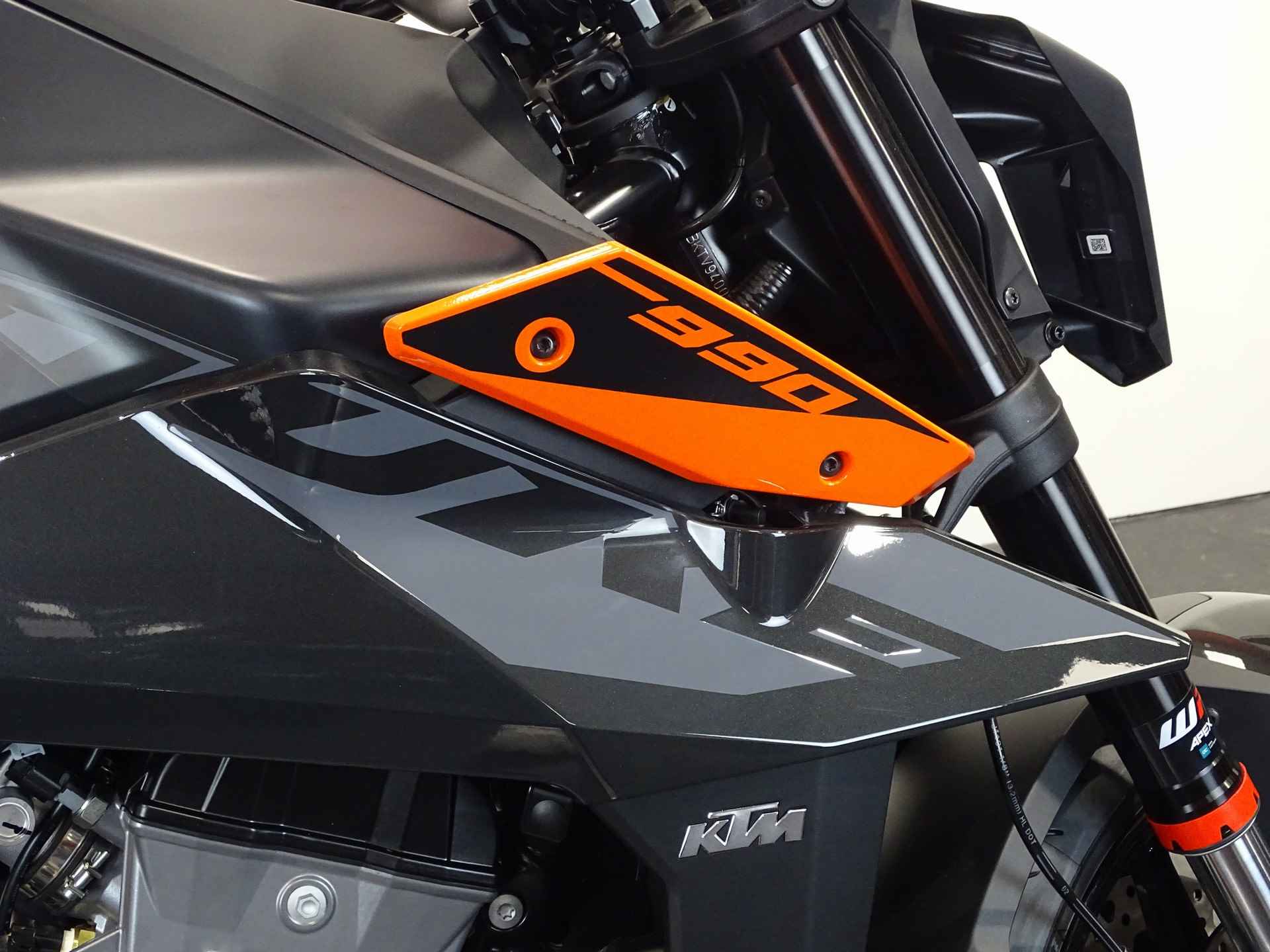 KTM 990 DUKE - 5/12