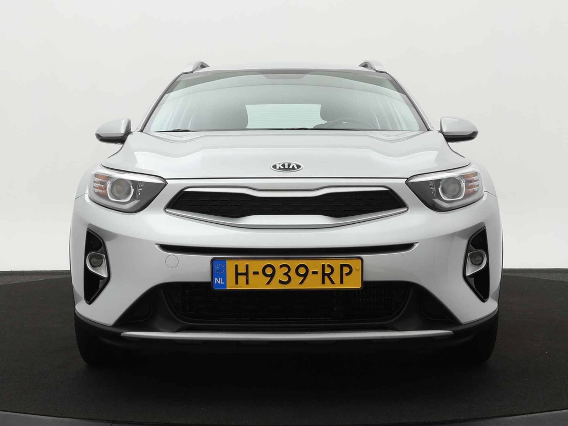 Kia Stonic 1.0 T-GDi DynamicLine - Navigatie - Camera - Elektrische ramen - Airco  - Fabrieksgarantie tot 04-2027 - 12/52