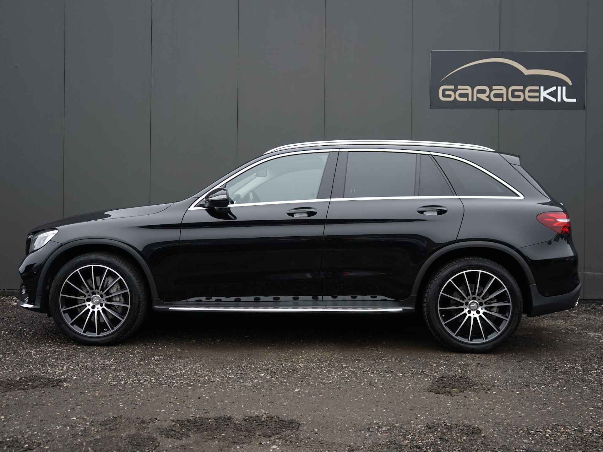 Mercedes-Benz GLC-klasse 250 4MATIC Ambition AMG Pakket / Pano dak / 20'' LM velgen / Camera / Trekhaak / Orig. NL - 7/33