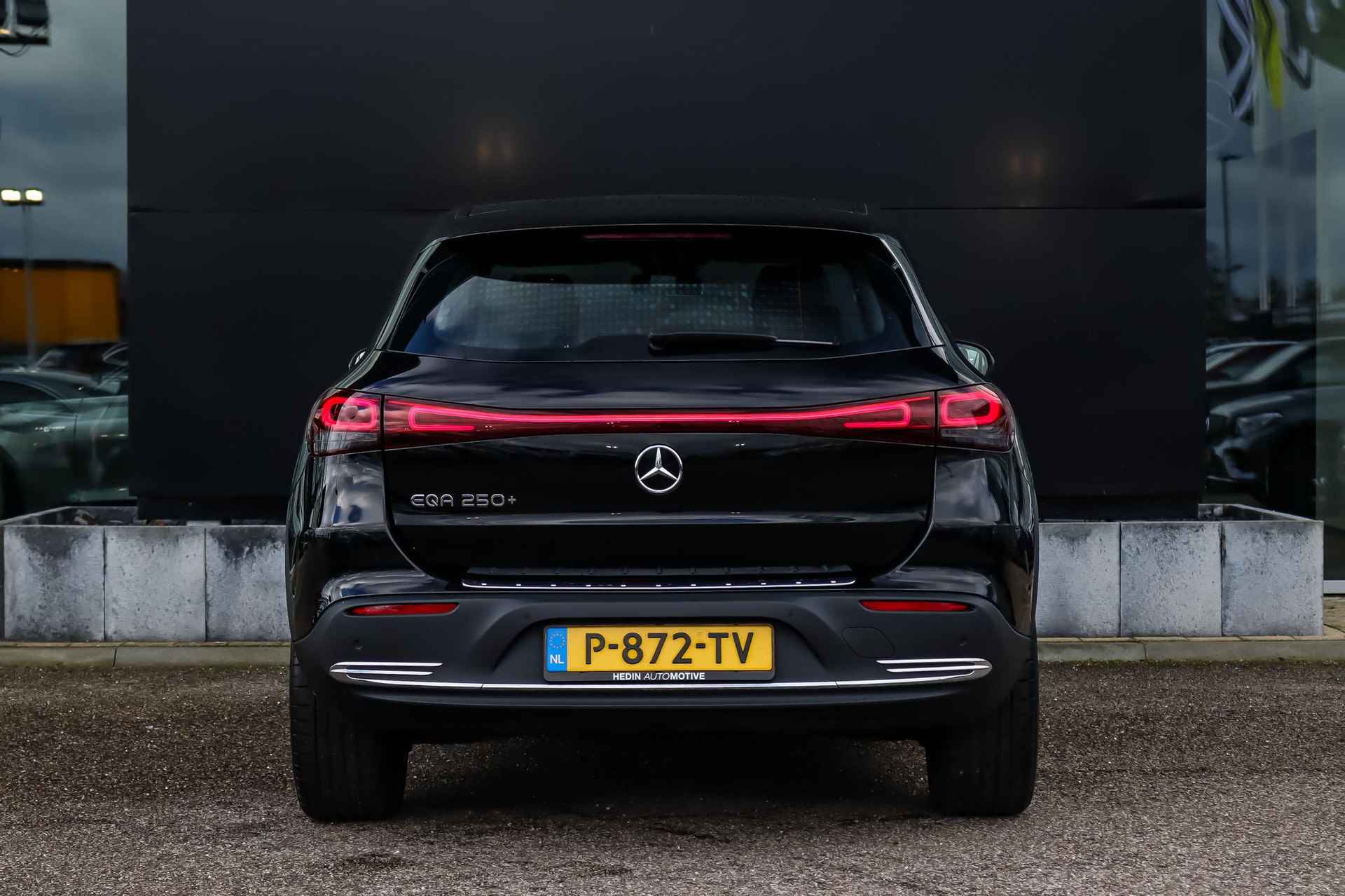 Mercedes-Benz EQA EQA 250+ Luxury Line | Advanced Pakket | LED | Sfeerverlichting | Parktronic | Camera | Stoelverwarming | Spiegelpakket - 8/38