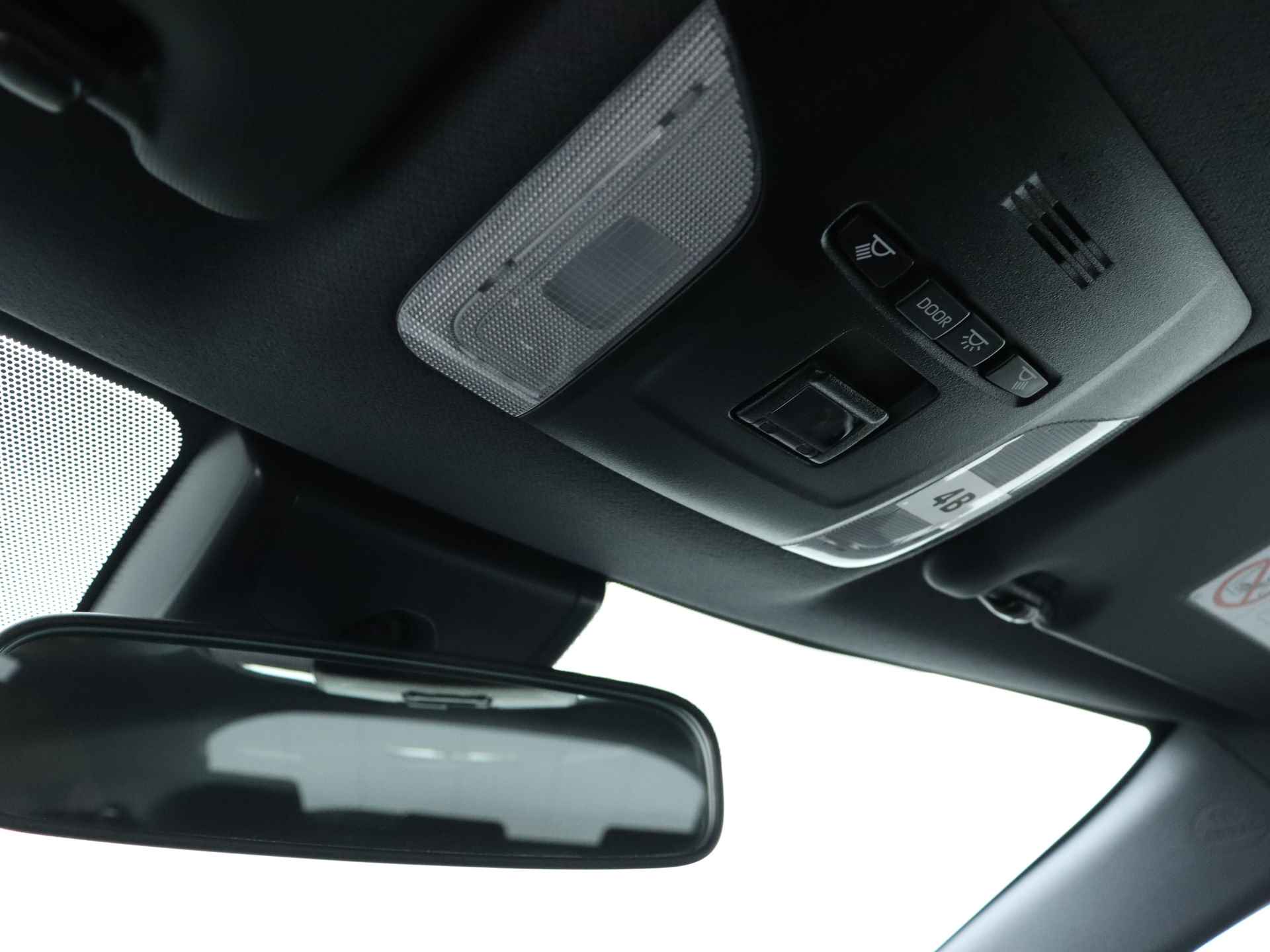Toyota Corolla 1.2 Turbo Active | Parkeercamera | Apple Carplay/Android Auto | Cruise en Climate Control | - 26/37