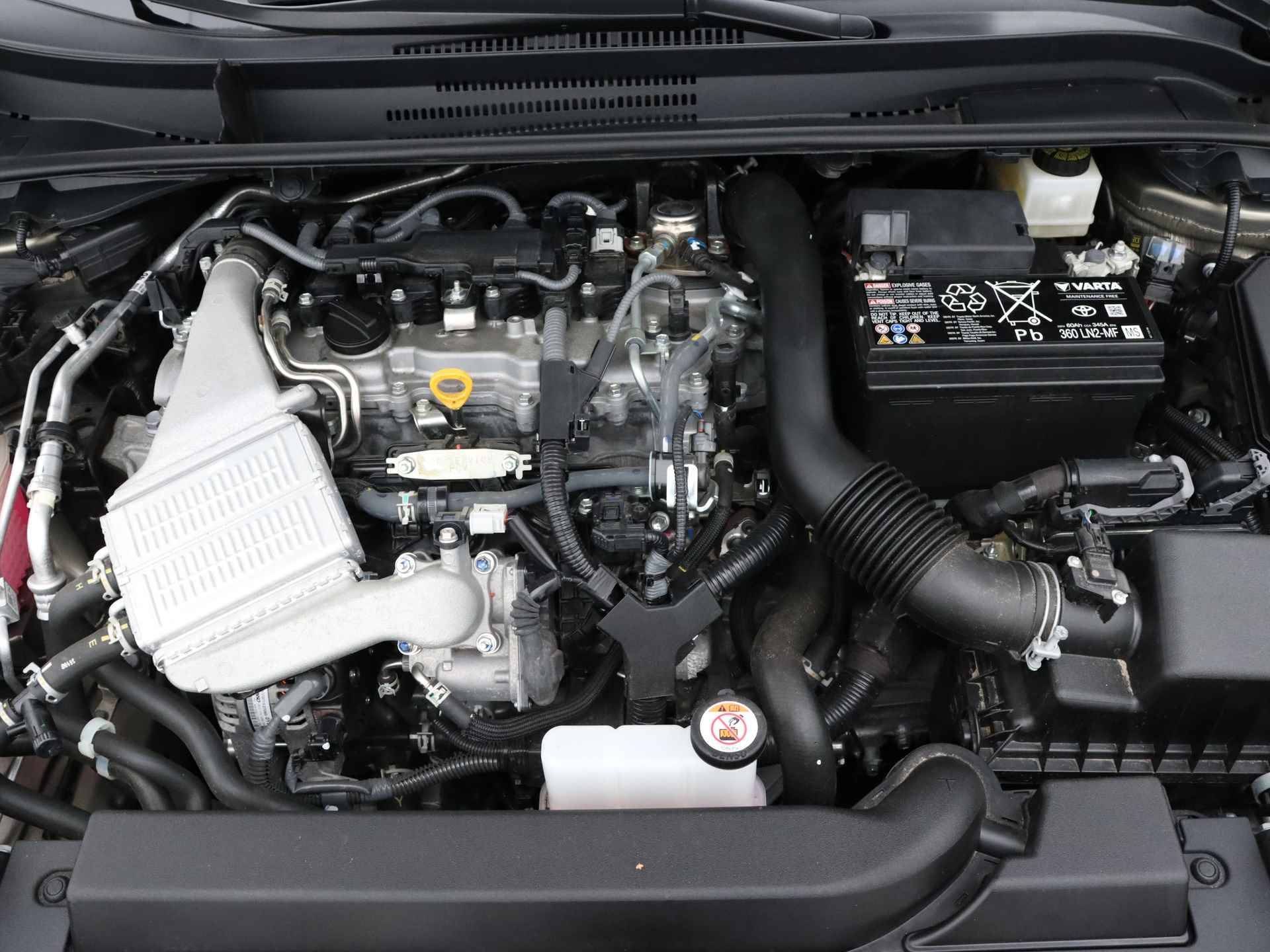 Toyota Corolla 1.2 Turbo Active | Parkeercamera | Apple Carplay/Android Auto | Cruise en Climate Control | - 34/37
