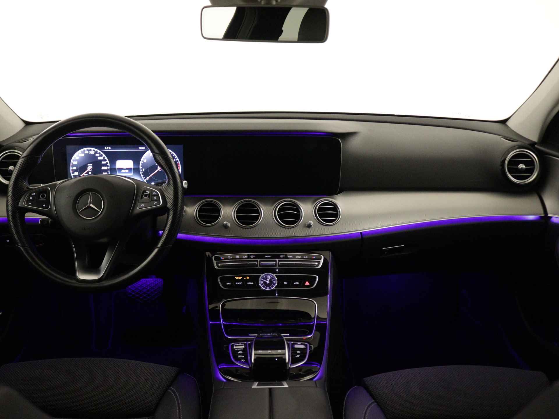 Mercedes-Benz E-Klasse Estate 200 Business | Sfeerverlichting | Navigatie | Trekhaak | Climate Control | Stoelverwarming | | Cruise control | Parkeercamera | Parkeersensoren V + A | - 5/40