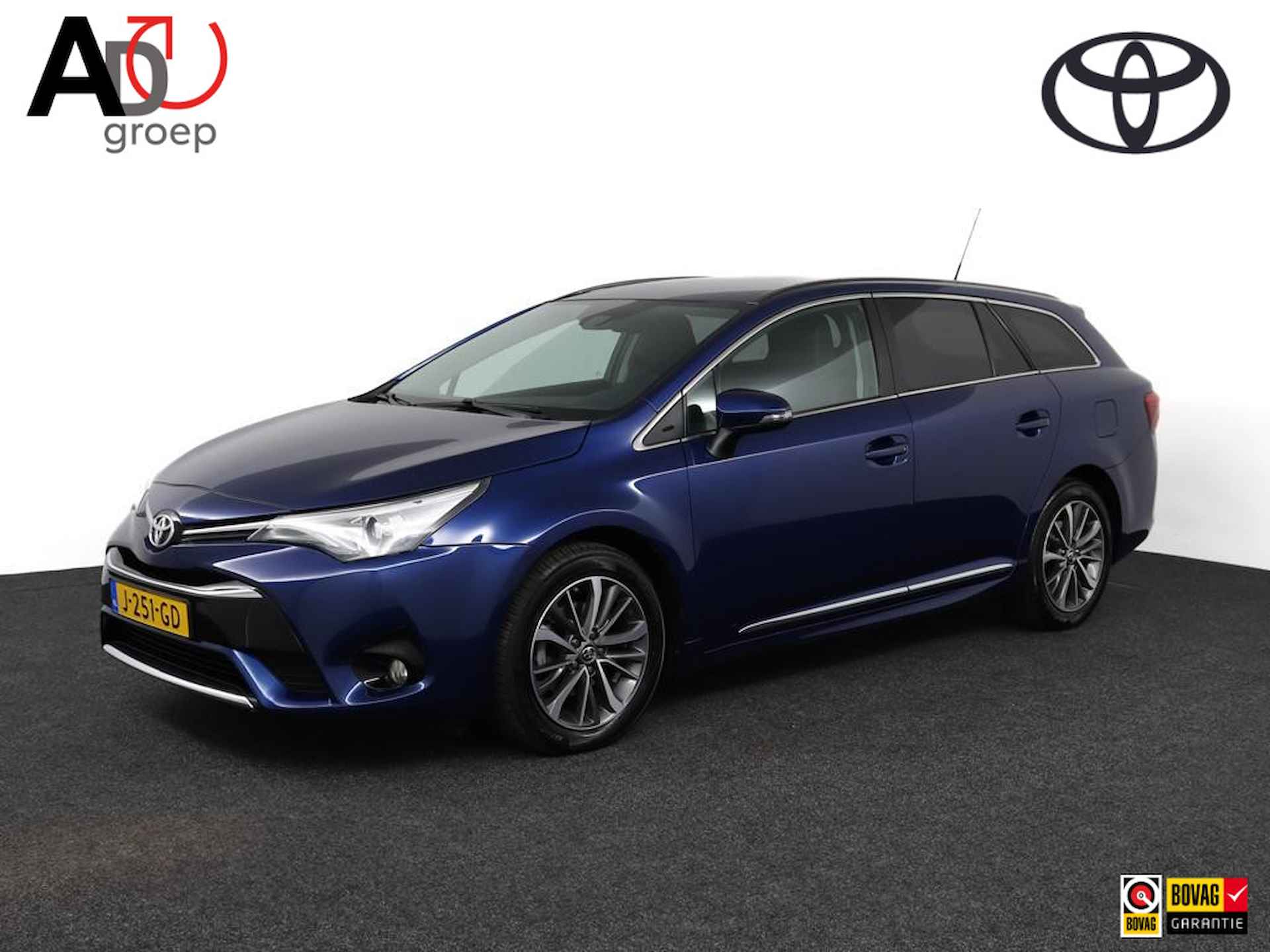 Toyota Avensis Touring Sports 1.8 VVT-i Executive | Automaat| Cruisecontrol | Navigatie | Stoelverwarming | - 1/54