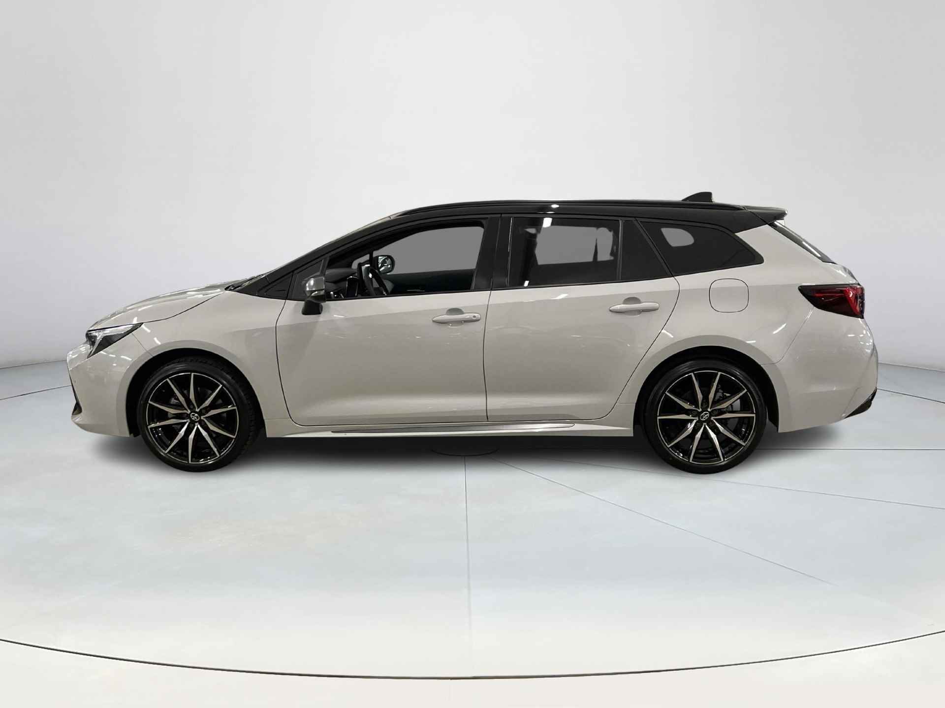 Toyota Corolla Touring Sports Hybrid 200 GR Sport - 3/42