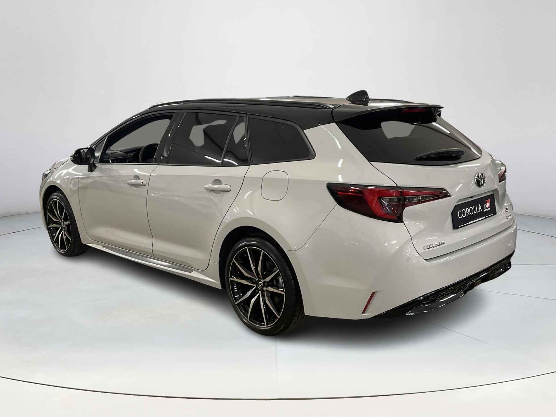 Toyota Corolla Touring Sports Hybrid 200 GR Sport - 4/42