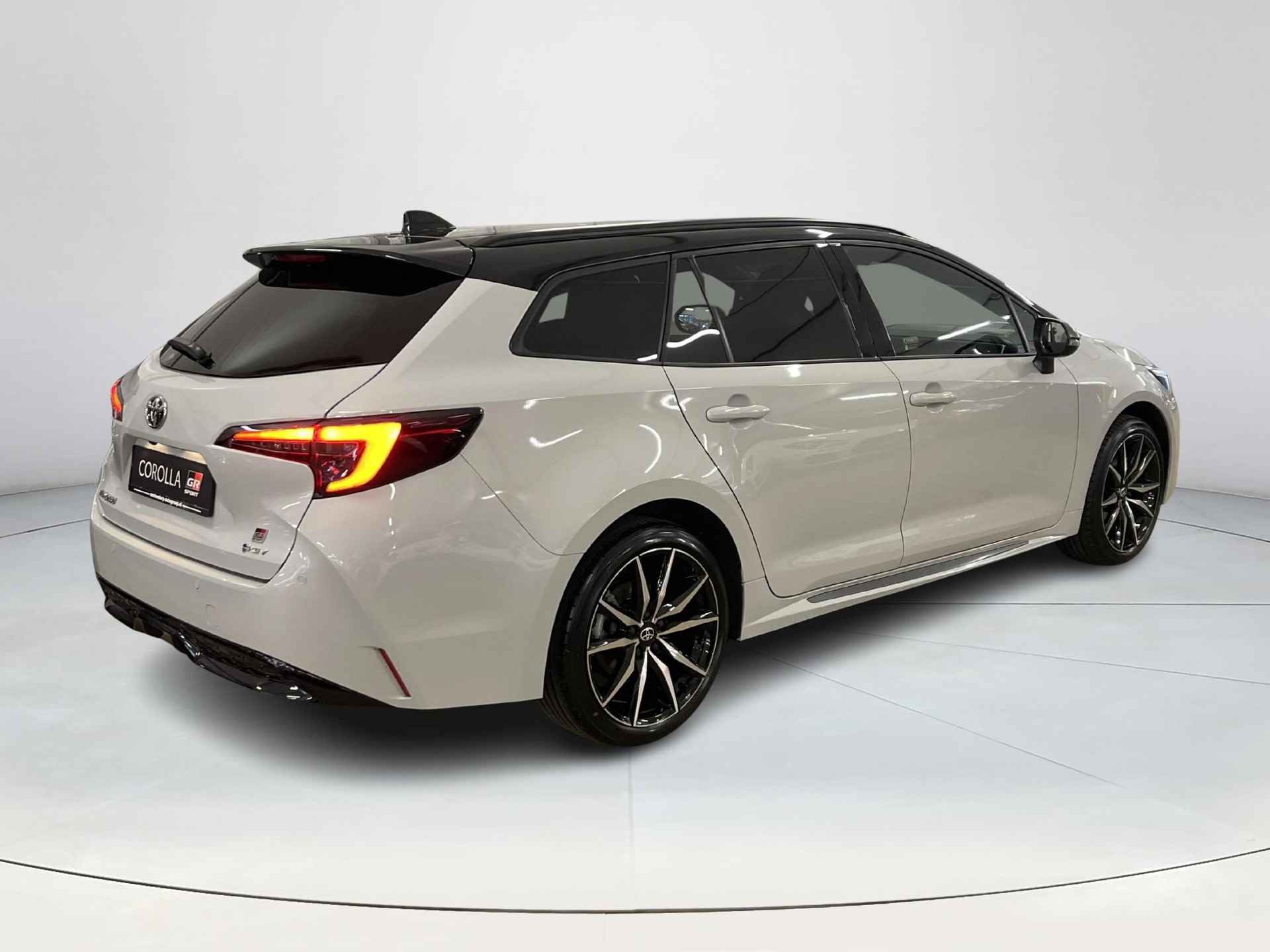 Toyota Corolla Touring Sports Hybrid 200 GR Sport - 6/42