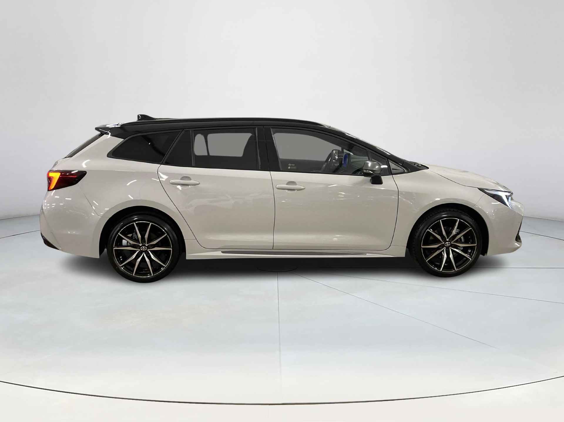 Toyota Corolla Touring Sports Hybrid 200 GR Sport - 7/42