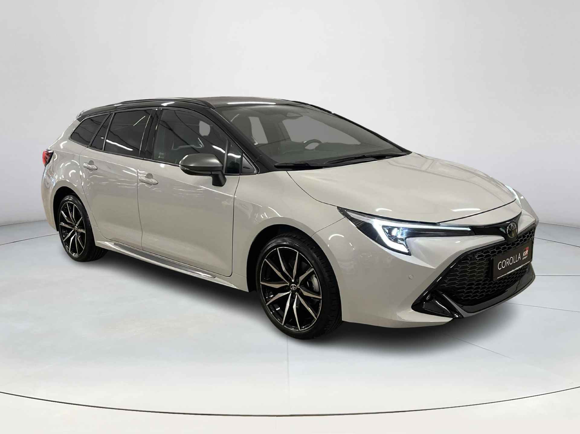 Toyota Corolla Touring Sports Hybrid 200 GR Sport - 8/42