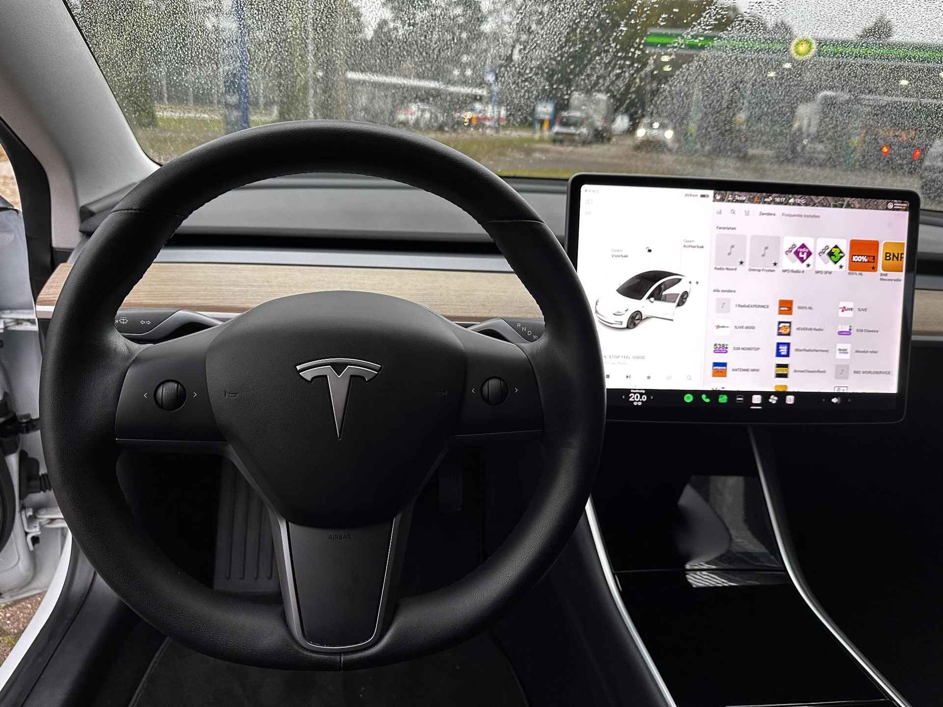 Tesla Model 3 Standard RWD Plus 60 kWh | Navigatie | Afn. Trekhaak | Cruise Control | LM Velgen | PDC + Camera - 19/27