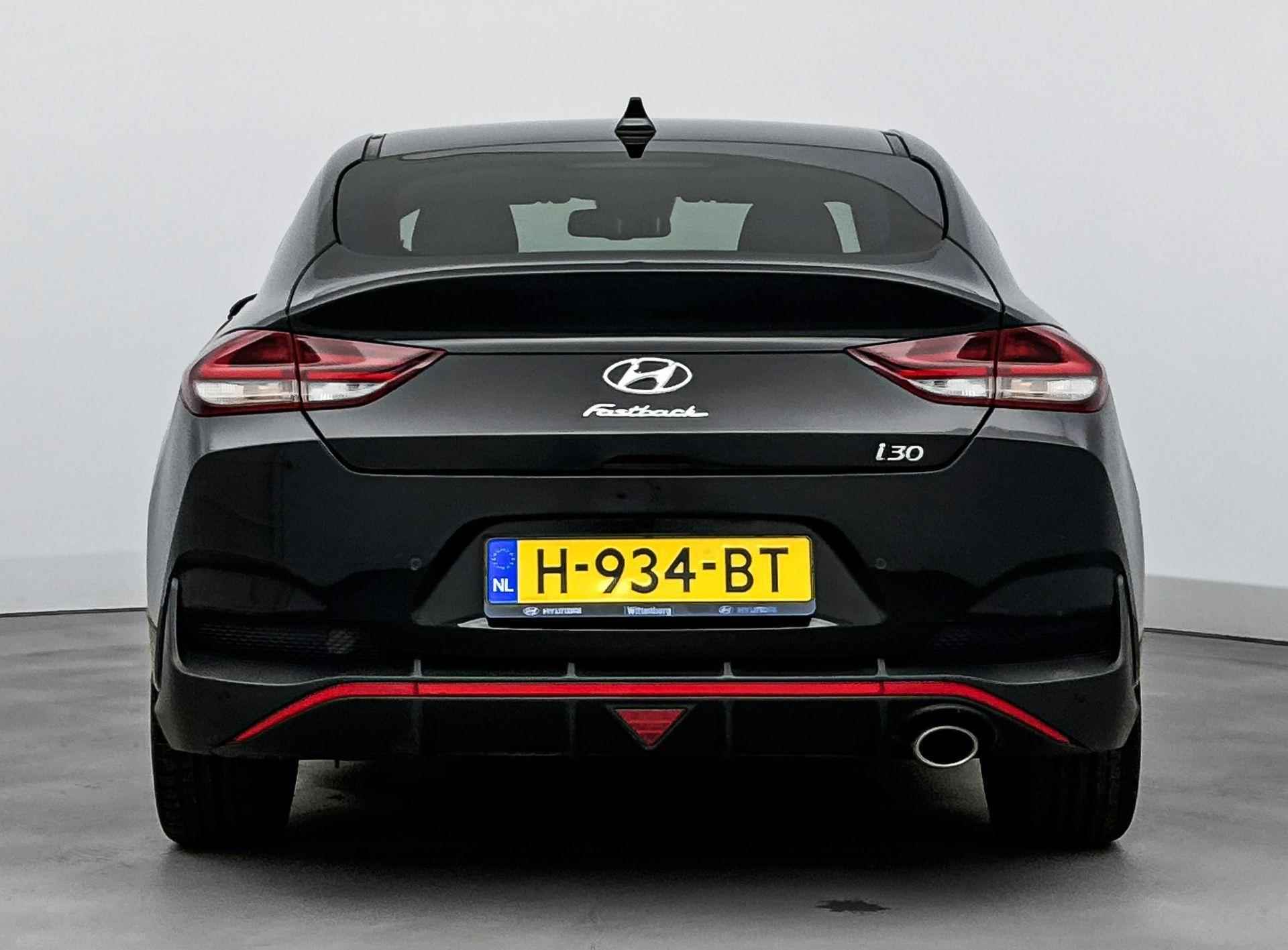 Hyundai i30 Fastback 1.4 T-GDI N LINE | NAVI | CLIMA | CRUISE | CAMERA | 18'' LMVELGEN | PDC | PRIVACY GLASS | FABRIEKSGARANTIE GELDIG T/M 2-2025! | - 6/33