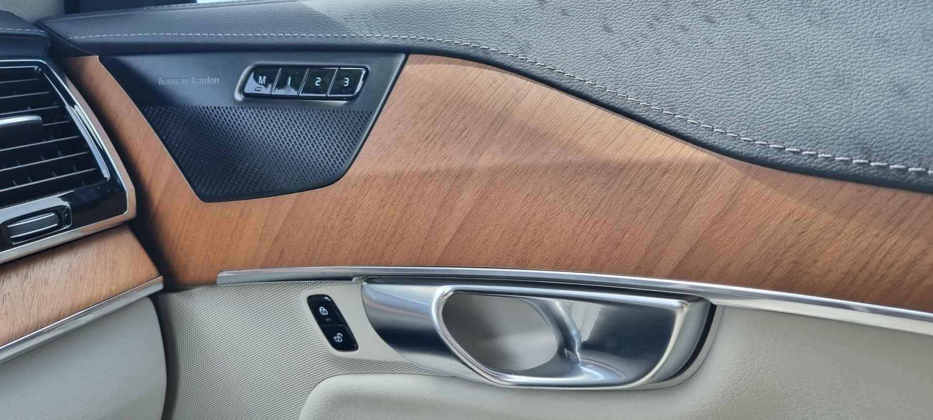 Volvo XC90 2.0 B5 AWD Inscription Blond Leder - Panorama dak - Harrman Kardon audio - 21/33