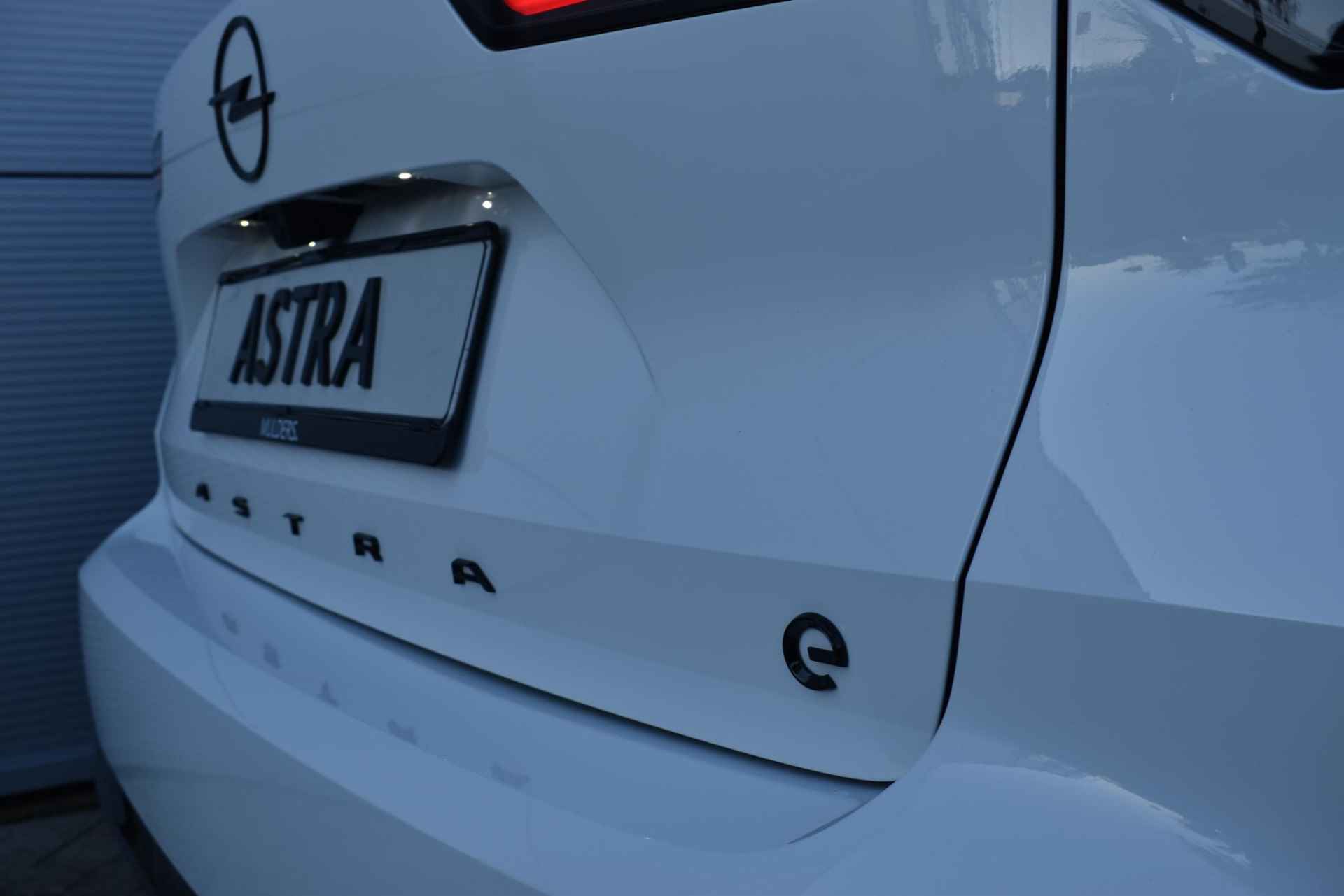 Opel Astra Electric 54 kWh GS ALCANTARA / NAVI / CAMERA - 19/51