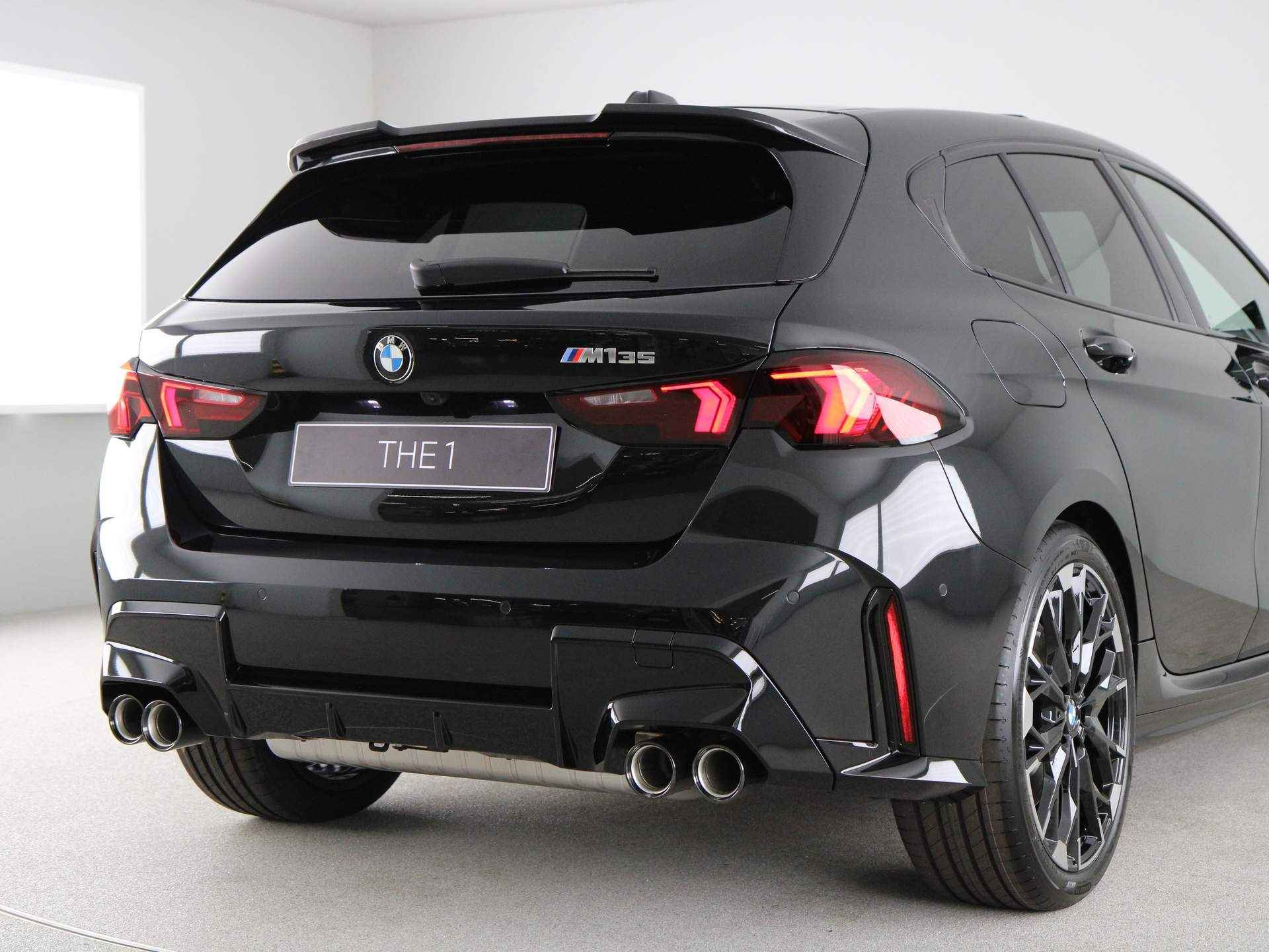 BMW 1 Serie M135i xDrive - 20/32