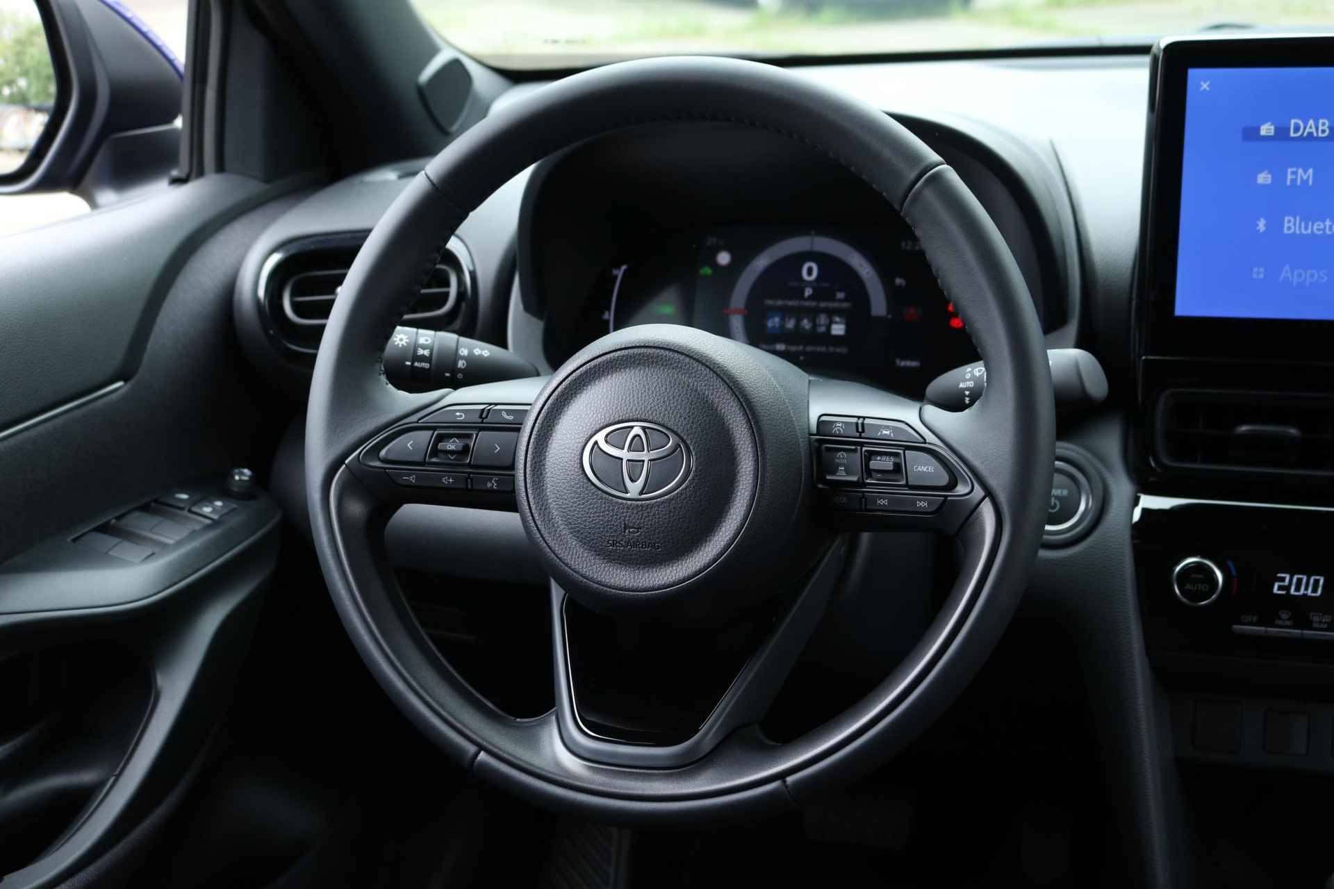 Toyota Yaris Cross Hybrid 115 First Edition, NIEUW, DIRECT LEVERBAAR! , 1000,- Extra inruilvoordeel! - 15/38
