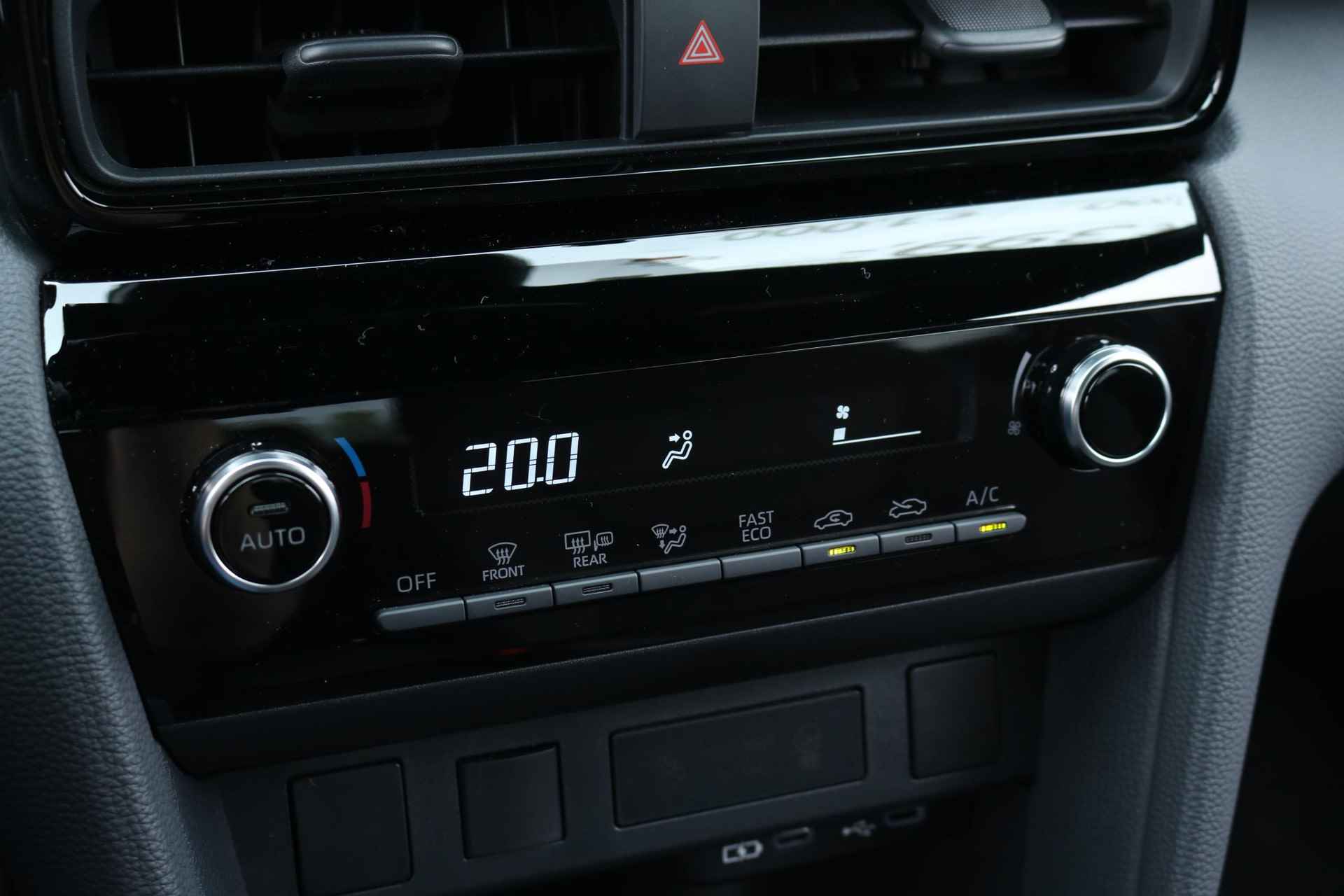 Toyota Yaris Cross Hybrid 115 First Edition, NIEUW, DIRECT LEVERBAAR! , 1000,- Extra inruilvoordeel! - 28/38