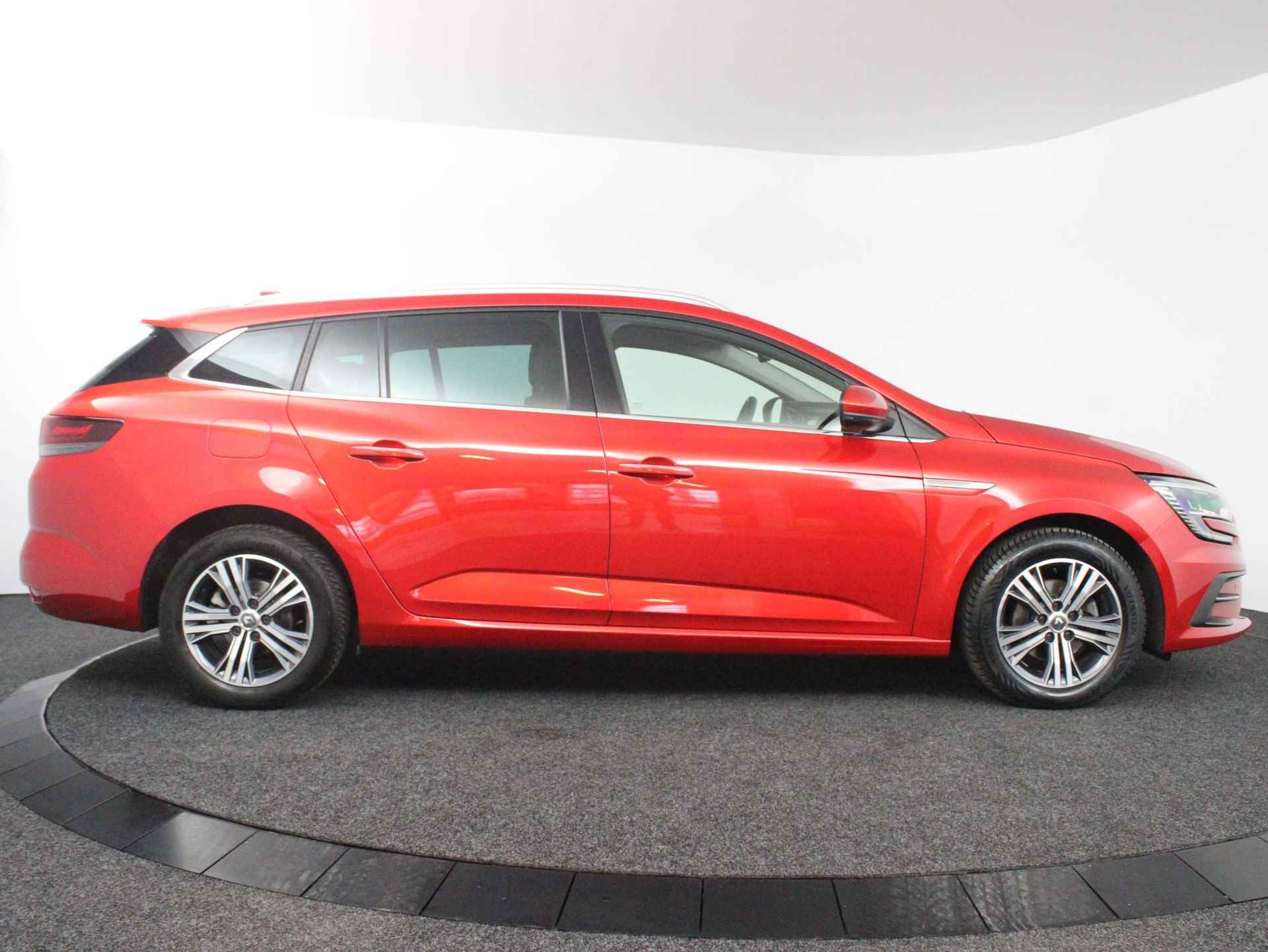 Renault Mégane Estate 1.3 TCe 140 EDC Intens | Trekhaak | All-Season banden - 13/44