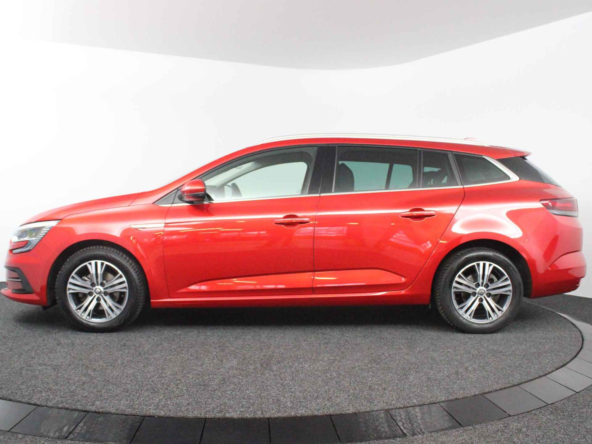 Renault Mégane Estate 1.3 TCe 140 EDC Intens | Trekhaak | All-Season banden - 25/44