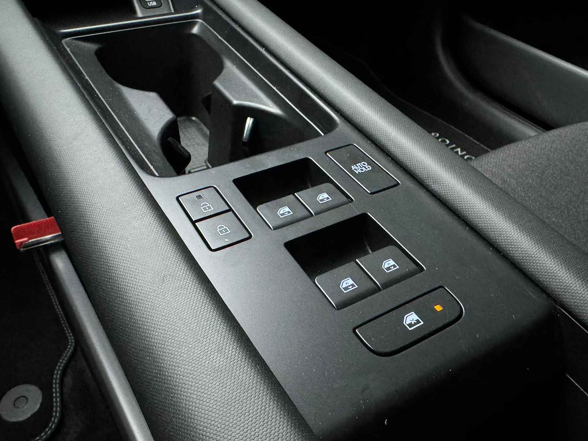 Hyundai IONIQ 6 Style 77 kWh | €14670 KORTING | WARMTEPOMP | VOORVERWARMING | 18 INCH | - 27/37