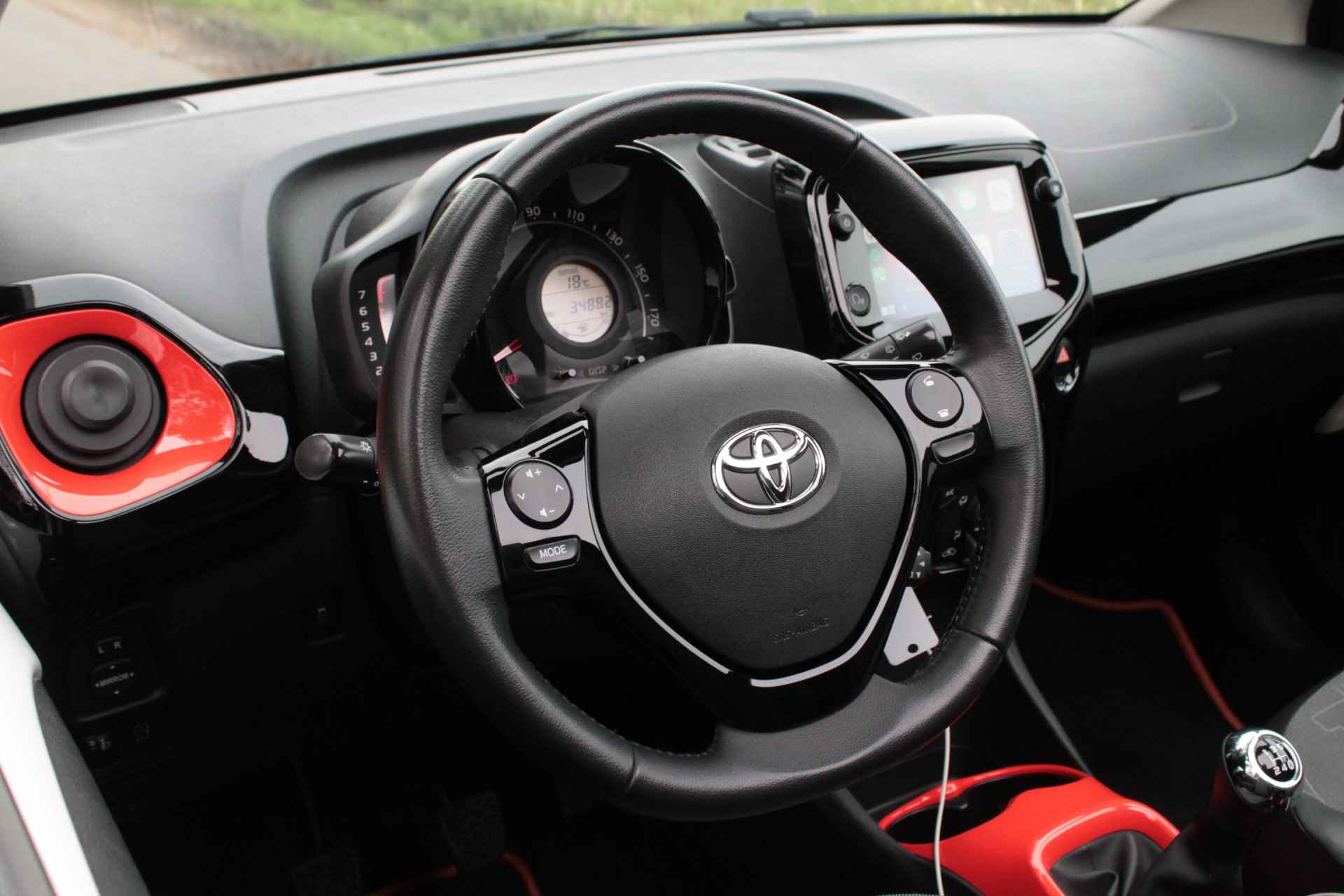 Toyota Aygo 1.0 VVT-i x-otic Cabrio | Camera | CarPlay - 3/24