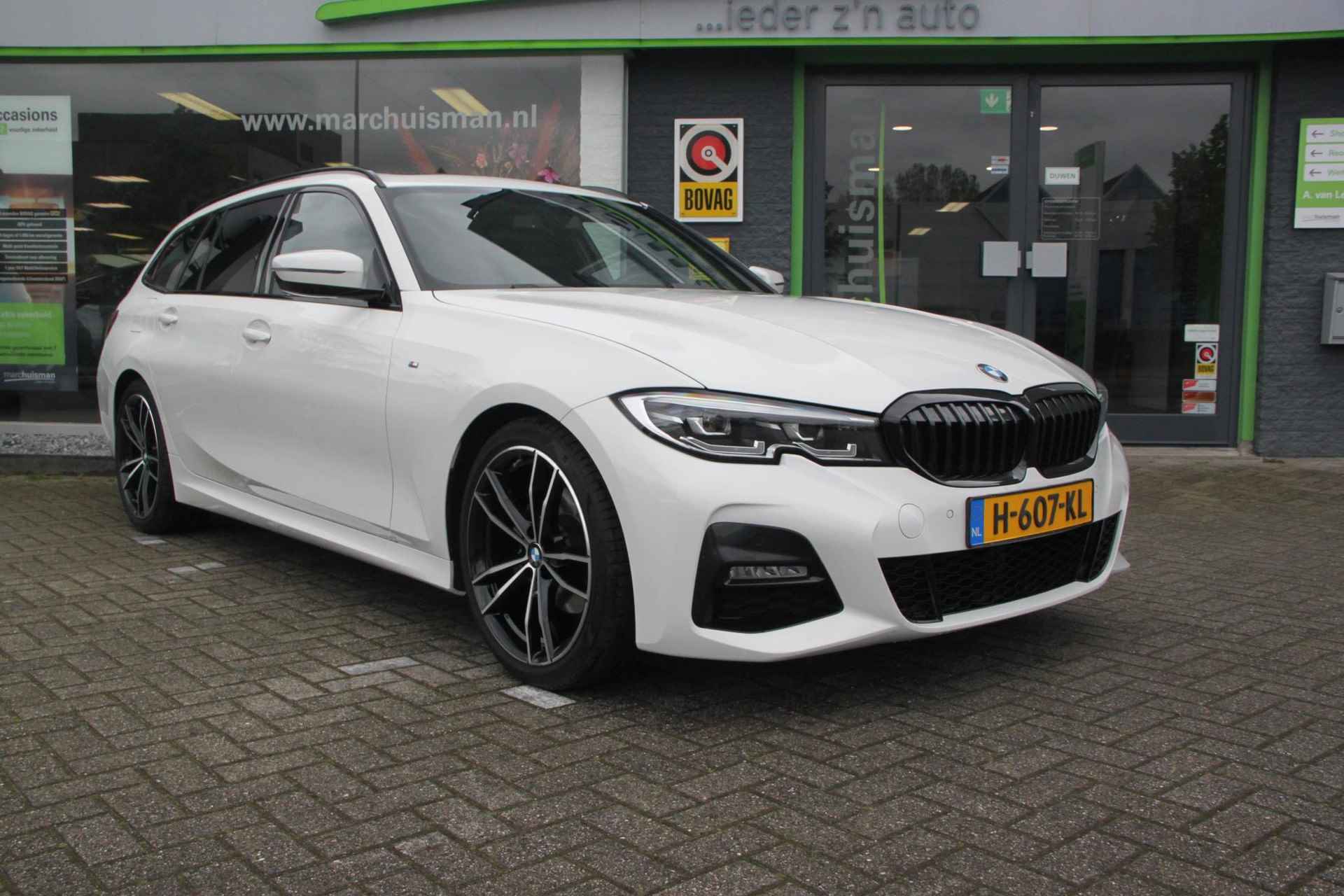 BMW 3-serie Touring 320i High Executive Edition / M SPORT / PANODAK / 19INCH - 20/38