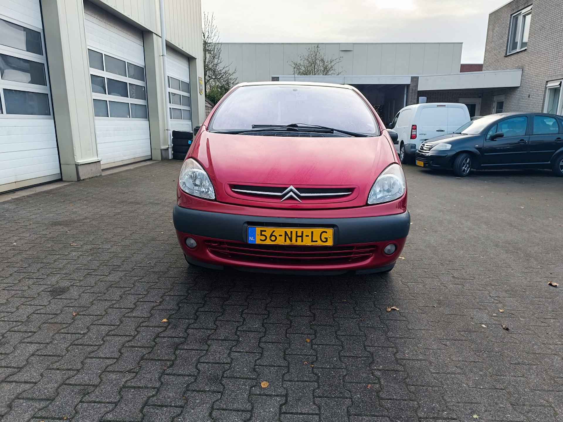 Citroen Xsara Picasso 1.8i-16V Différence2 - 2/22