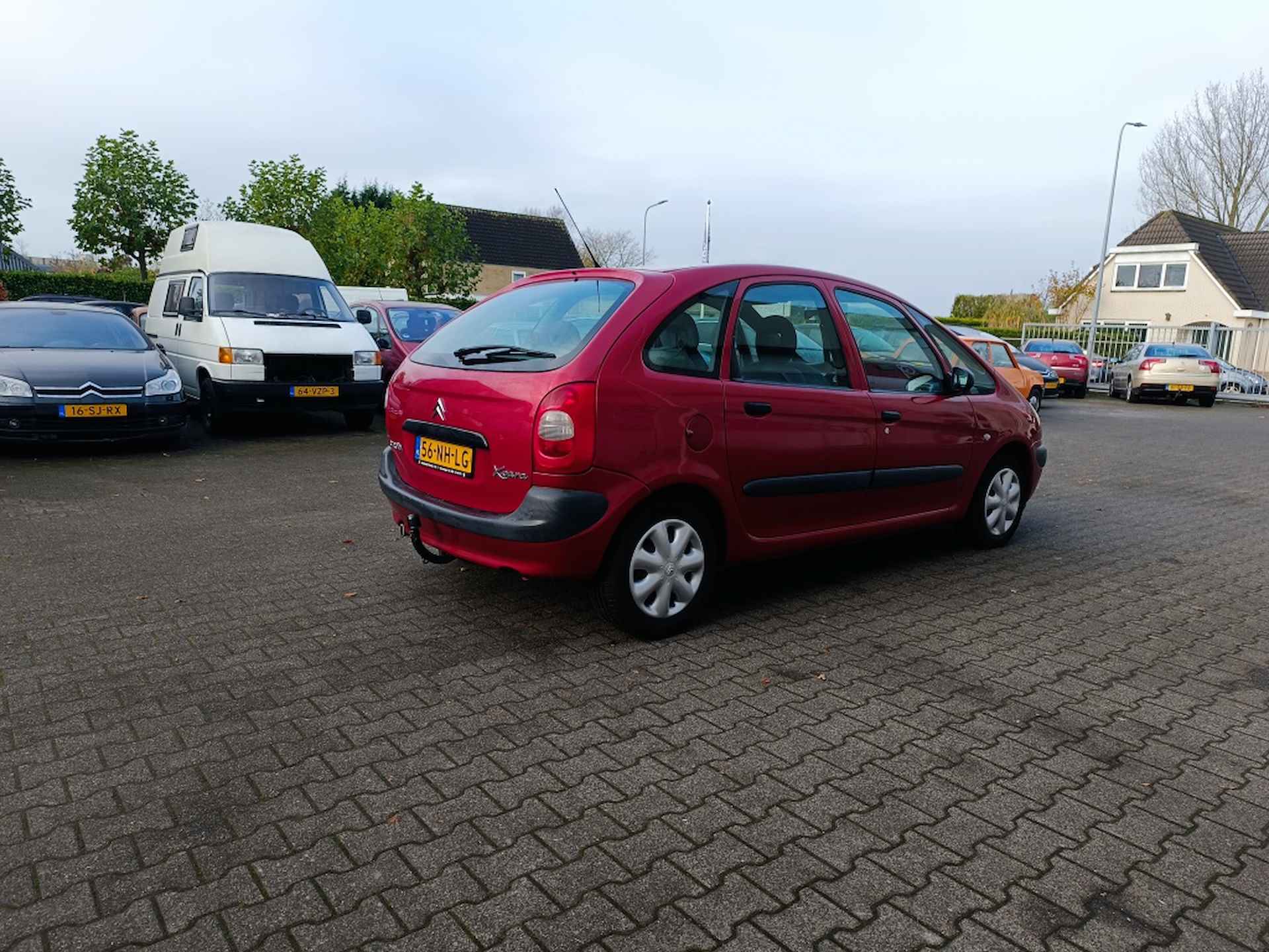 Citroen Xsara Picasso 1.8i-16V Différence2 - 5/22