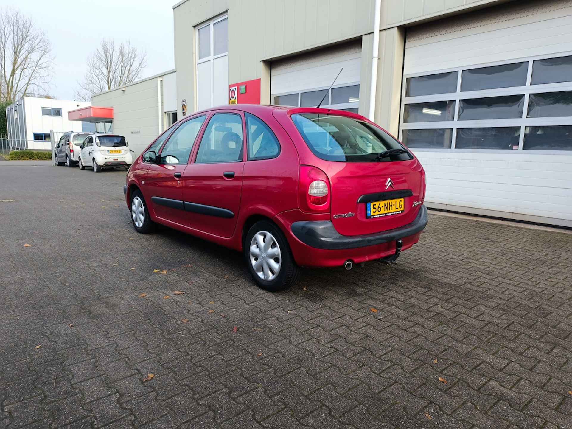 Citroen Xsara Picasso 1.8i-16V Différence2 - 7/22