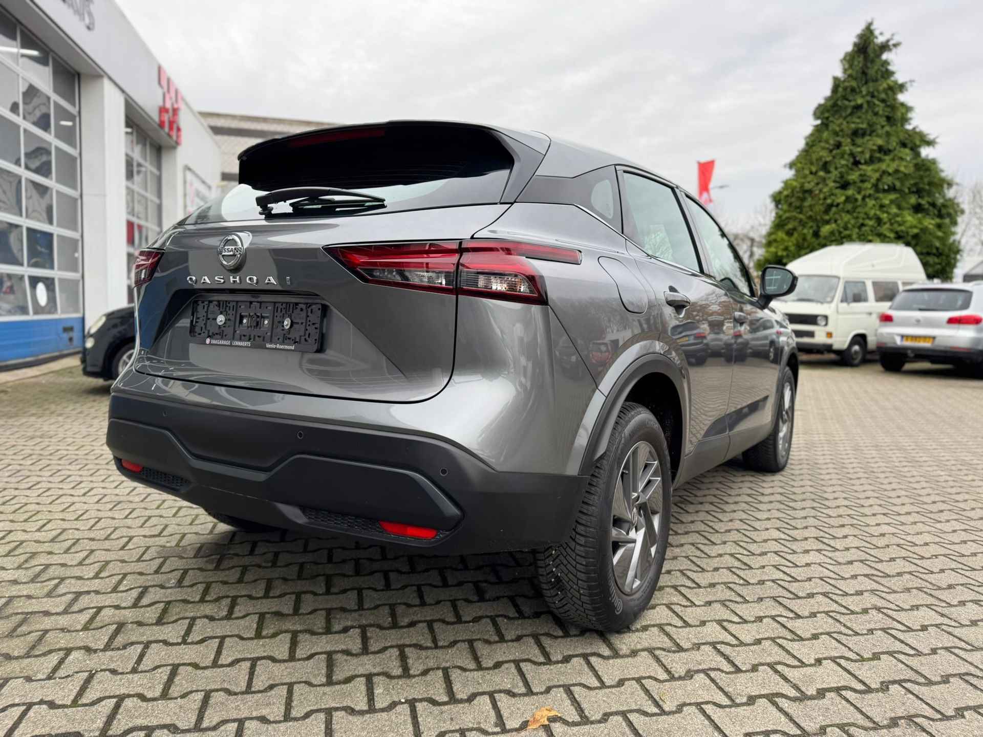 Nissan Qashqai 1.3 MHEV Acenta - 8/27