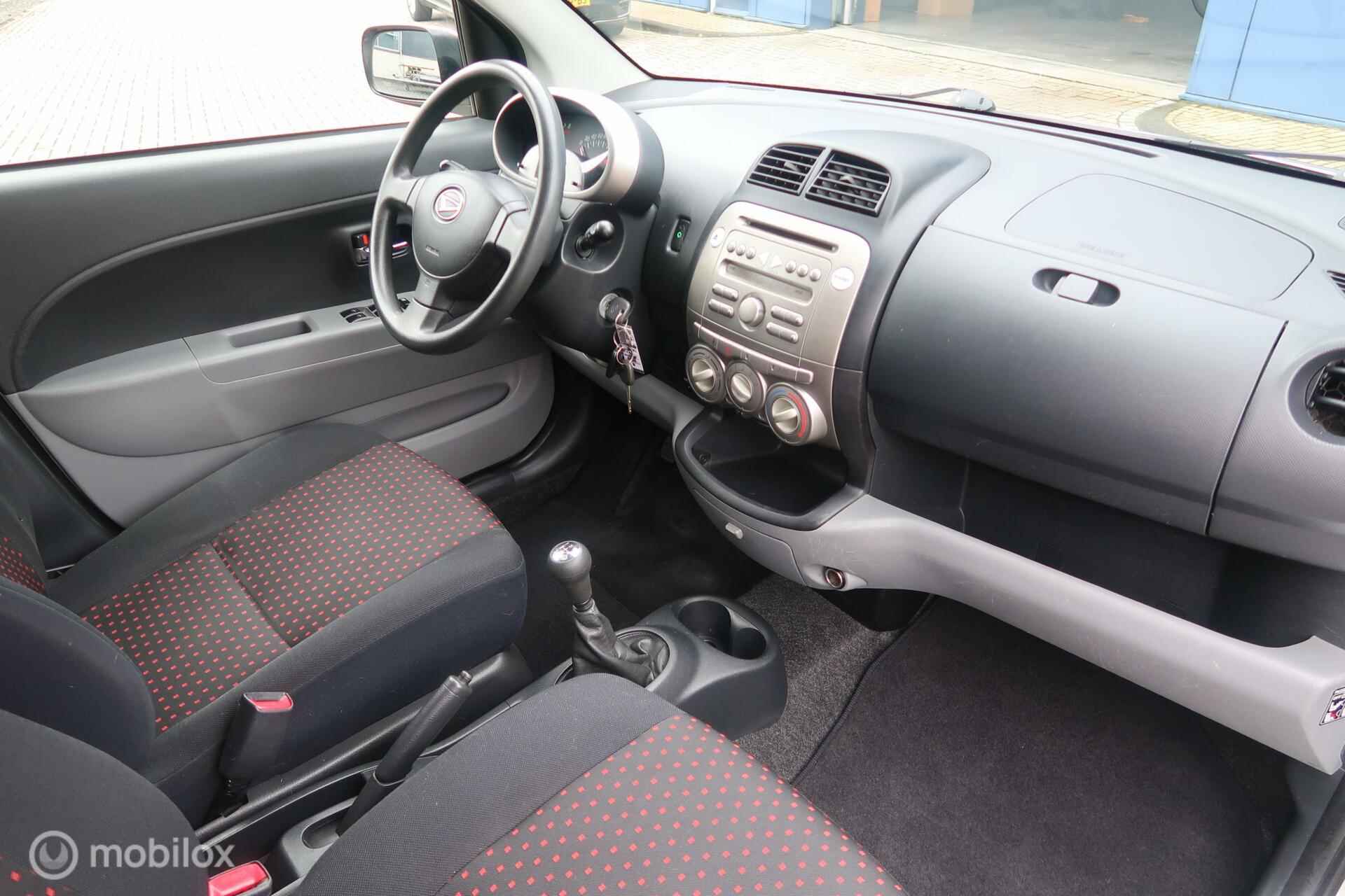 Daihatsu Sirion 2 1.5-16V Sport AIRCO - 13/22