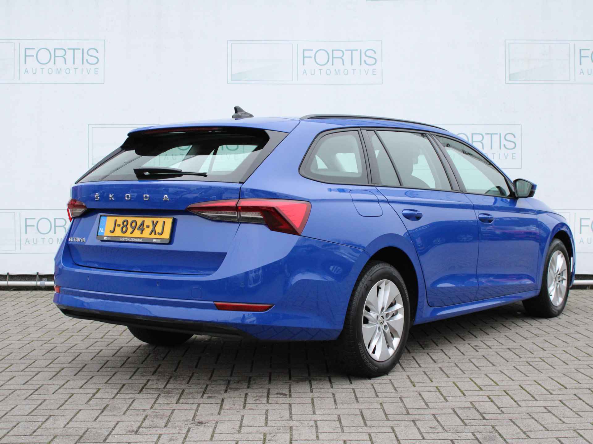 Škoda Octavia Combi 1.0 TSI Ambition NL AUTO | PDC | NIEUWE TYPE! CARPLAY | LMV | - 3/38