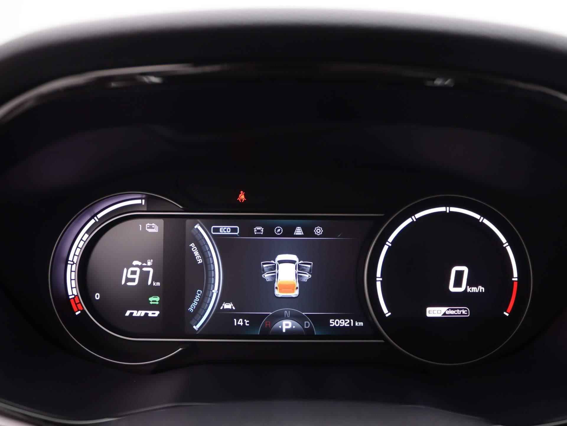 Kia e-Niro DynamicPlusLine 64 kWh | Stoel/Stuur verwarm | Camera | Parkeer sensoren | Navigatie | €2000 SUBSIDIE - 9/47