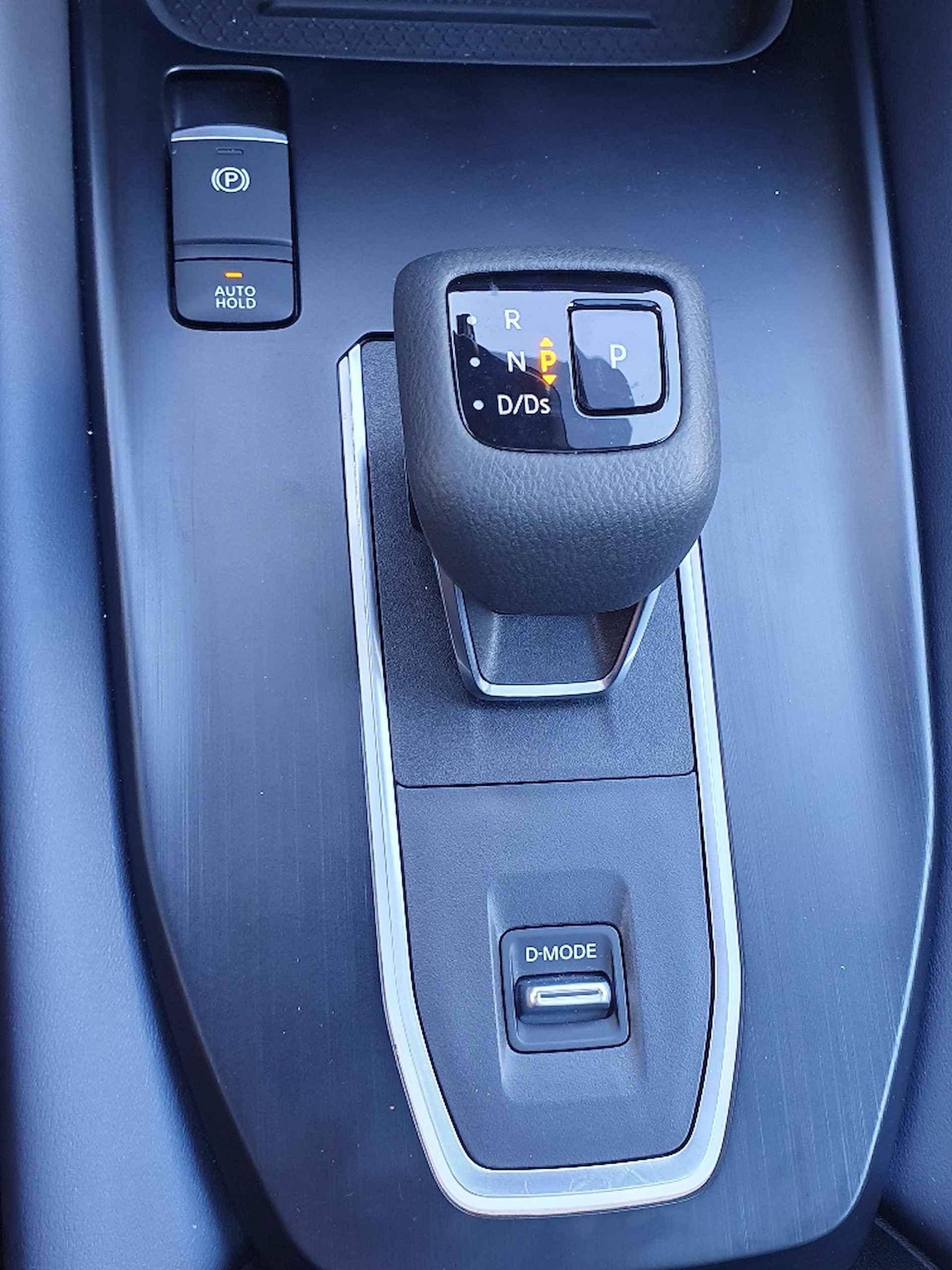 Nissan QASHQAI 1.3 MHEV Tekna Plus Automaat Navigatie, Panoramadak, 19"Lm, Leder, 360 Camera, LED, Adaptive Cruisecontrol - 6/35