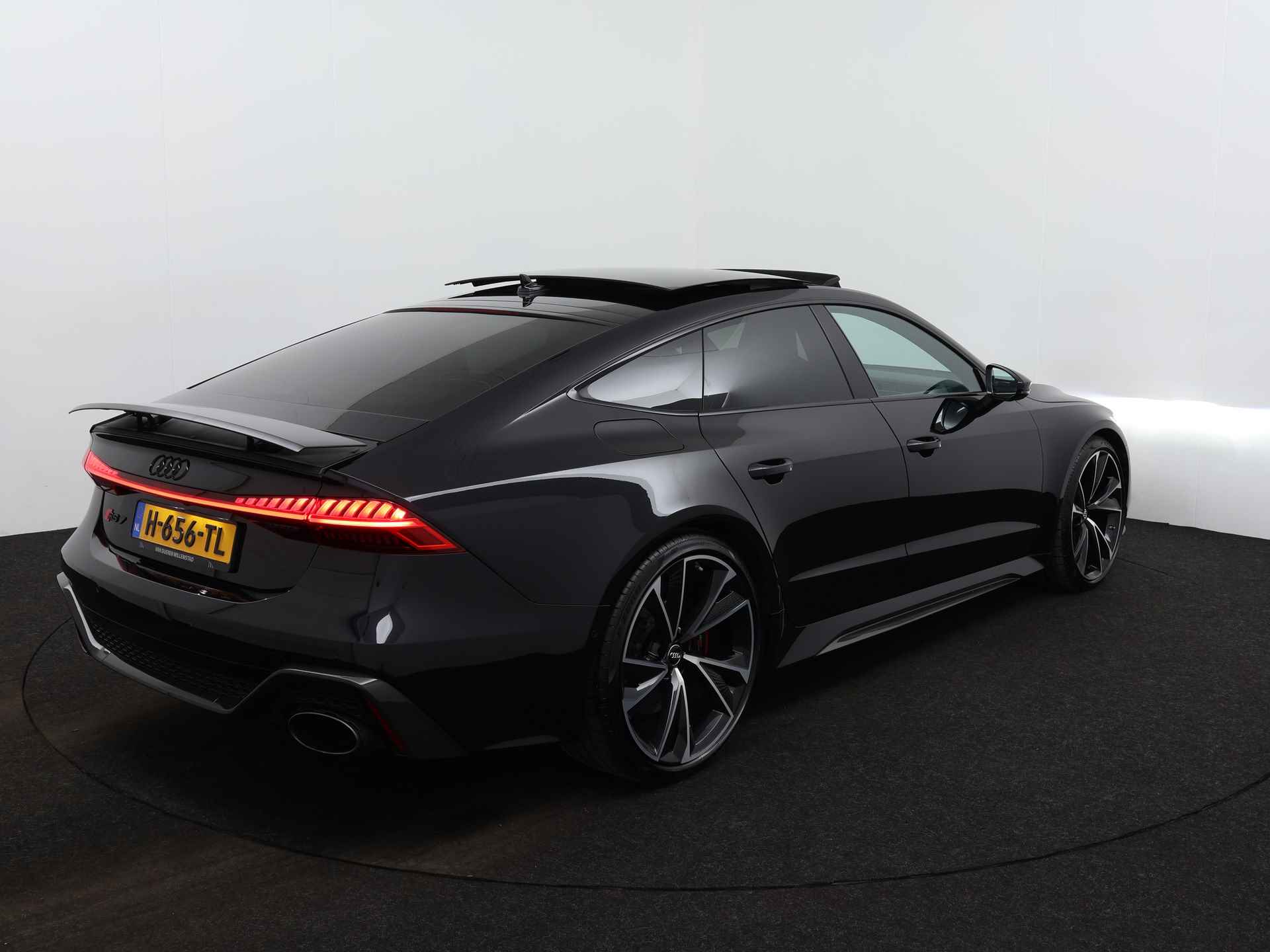 Audi RS7 - A7 Sportback 4.0 TFSI RS 7 quattro Keramik, Akrapovic, Dynamic Plus, Assistent pack, 22", Carbon - 4/60