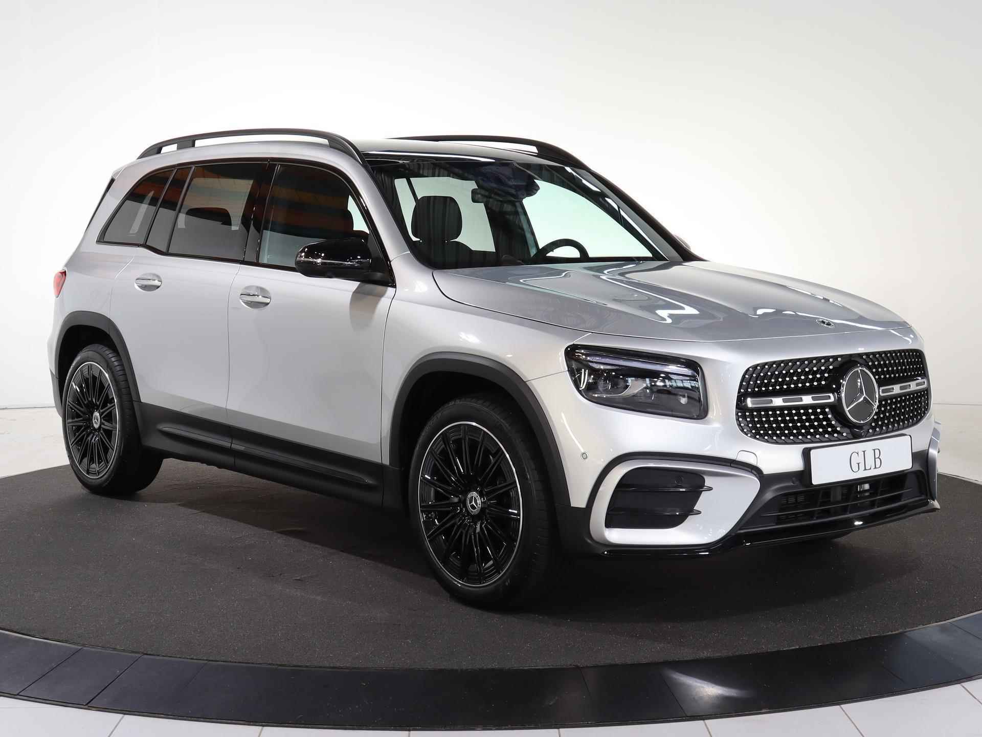 Mercedes-Benz GLB 200 AMG Line | AMG Line | Premium Plus | Head-Up Display | Panorama-schuifdak | Apple Carplay/Android Auto | 360-camera | Trekhaak | - 26/35