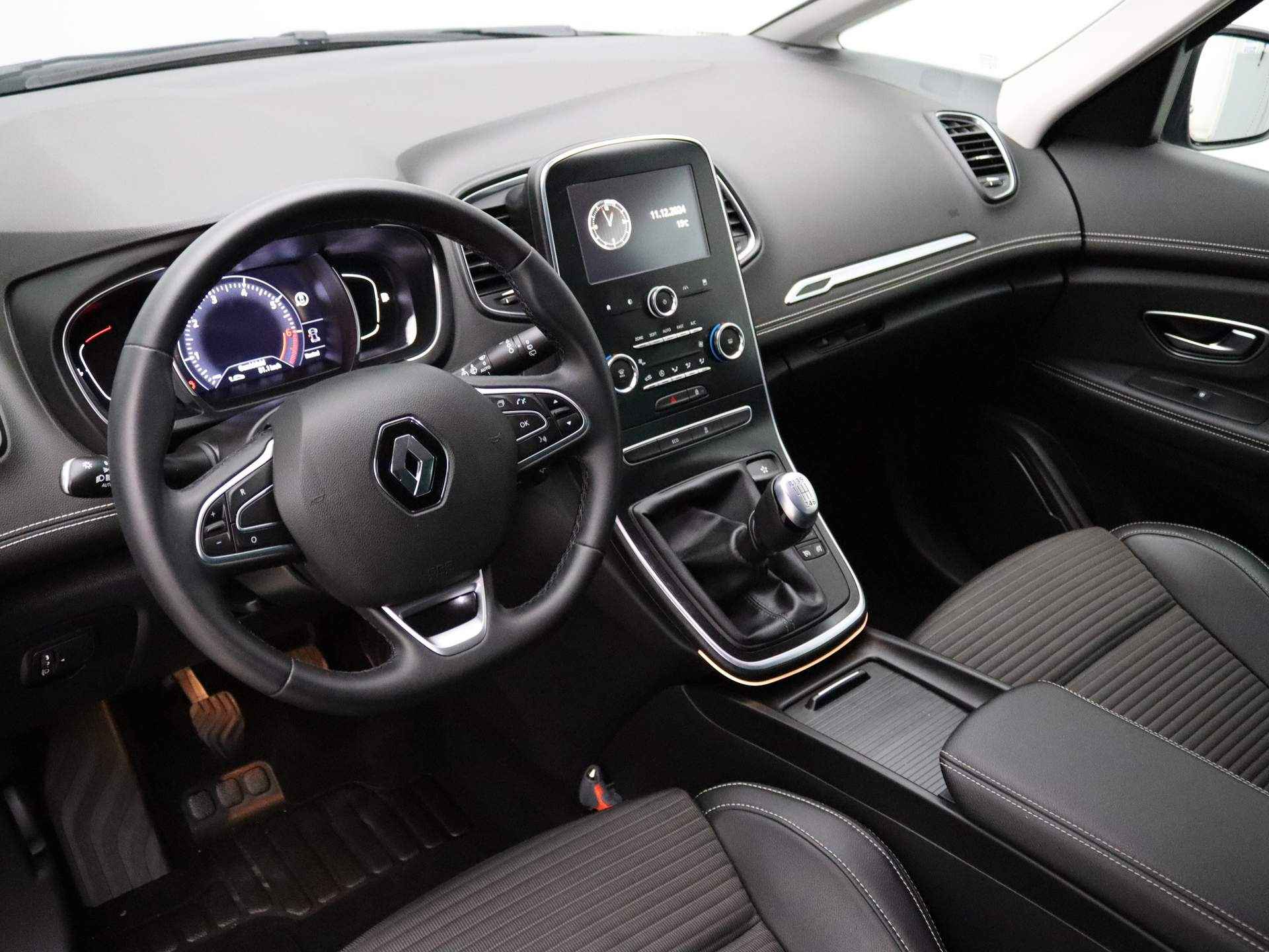 Renault Grand Scénic TCe 115pk Intens Climate | Cruisecontrol | Navi | Parksens. v+a - 3/42