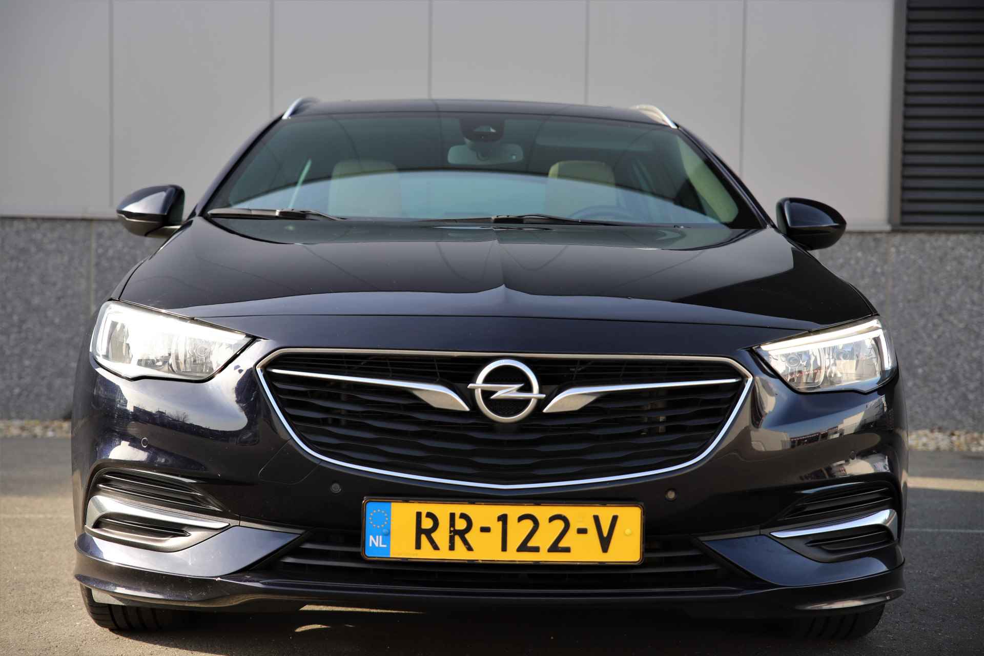 Opel Insignia Sports Tourer 1.5 Turbo 165pk Aut. OPC-line Executive leder/Pano-dak - 3/46