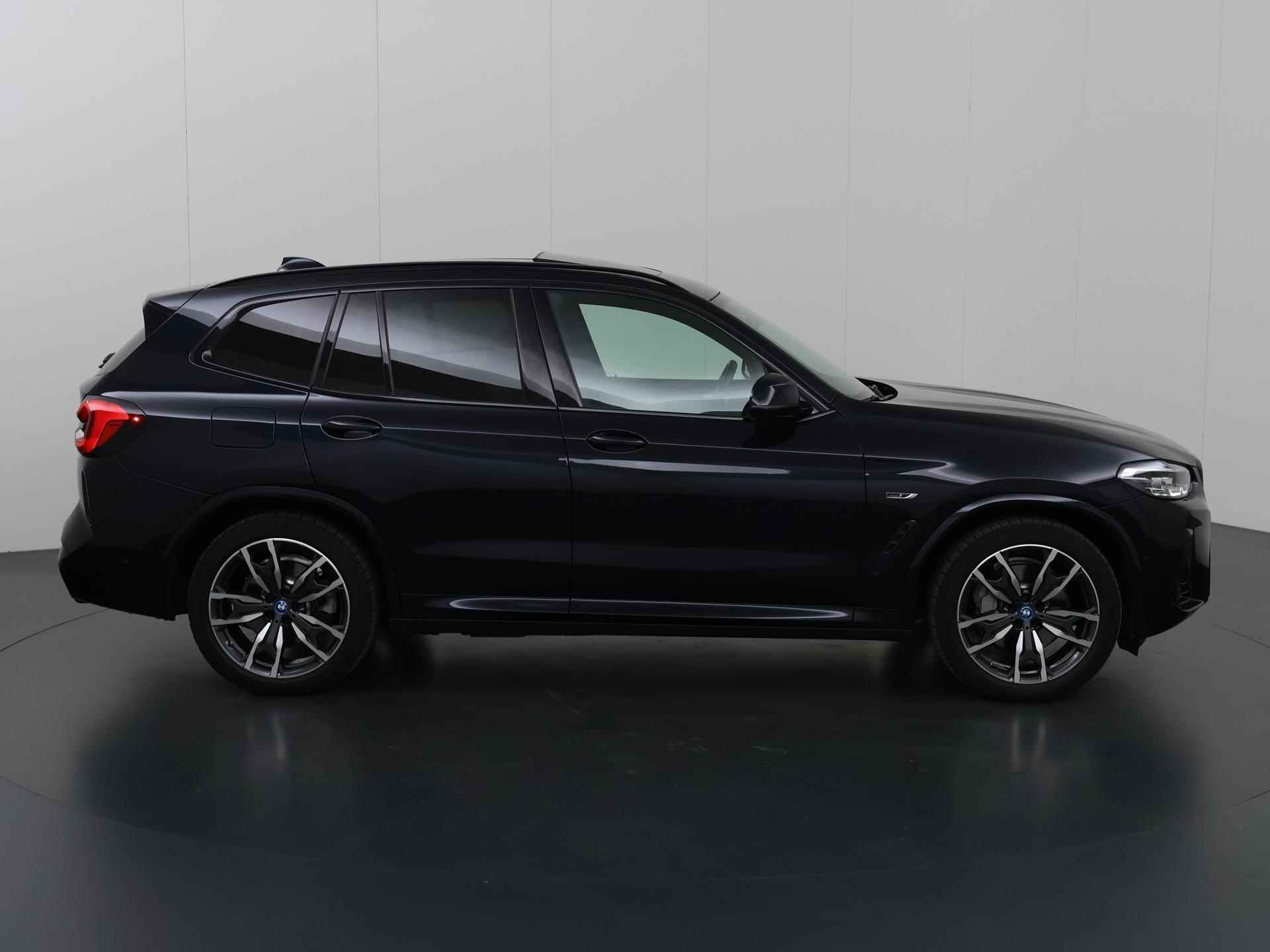 BMW X3 xDrive30e High Executive M-sport | Panoramadak | Navigatie | Head-Up | Keyless go | Stoelverwarming | Live Dashboard | DAB | - 7/59