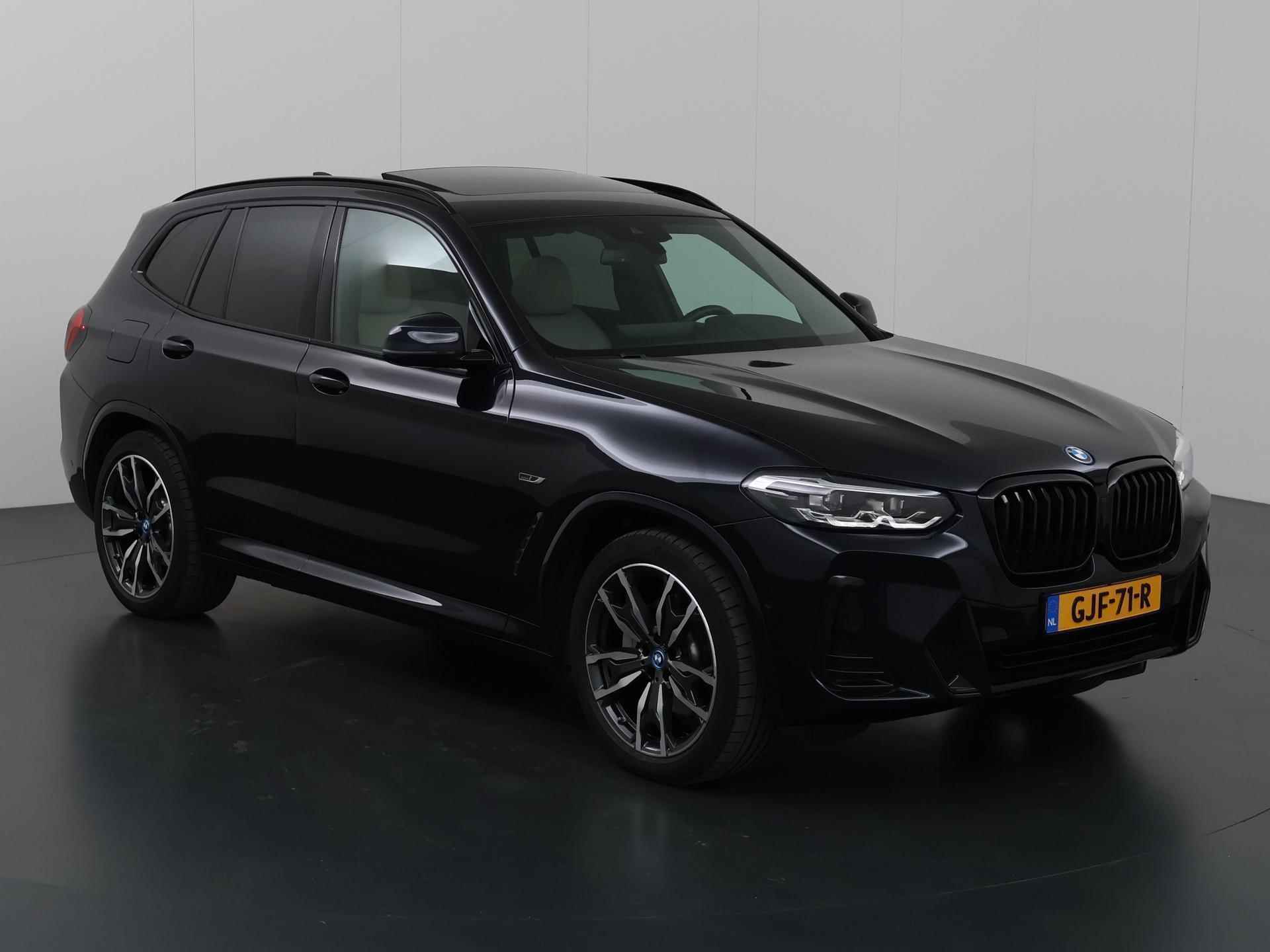 BMW X3 xDrive30e High Executive M-sport | Panoramadak | Navigatie | Head-Up | Keyless go | Stoelverwarming | Live Dashboard | DAB | - 24/59