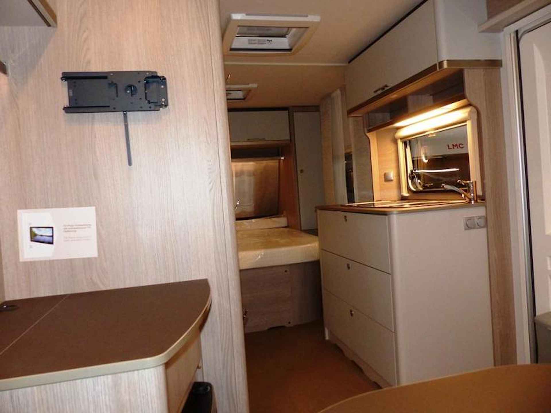 Bürstner Premio Limited 490 TS met queensbed - 11/18