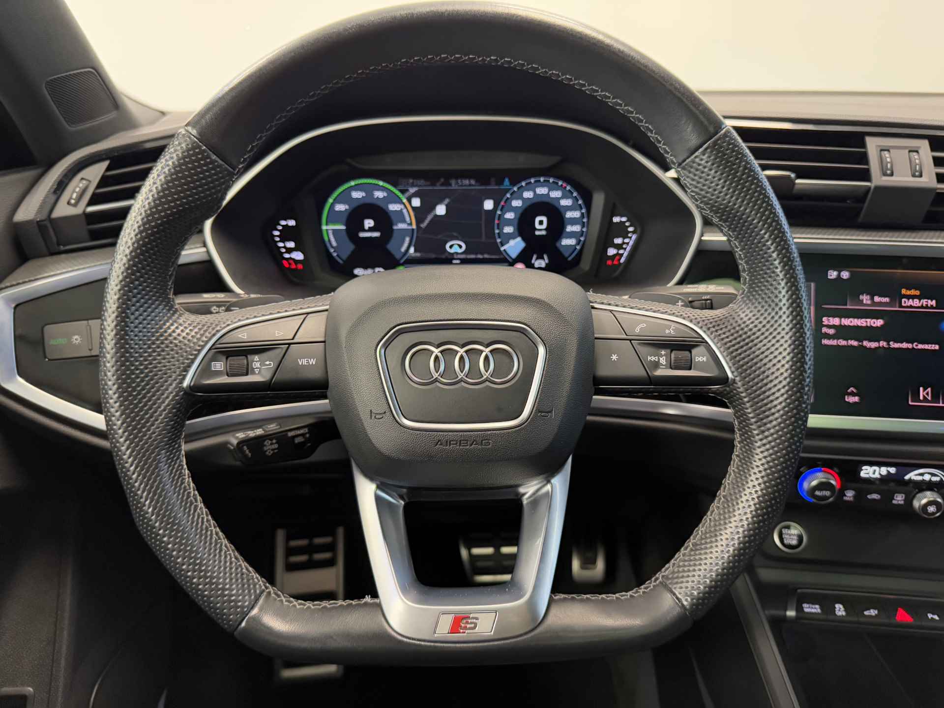 Audi Q3 45 TFSI e S edition Panorama 20LMV Climate Control Navigatie 2 Jaar garantie mogelijk* ( vraag naar de voorwaarde) - 9/25