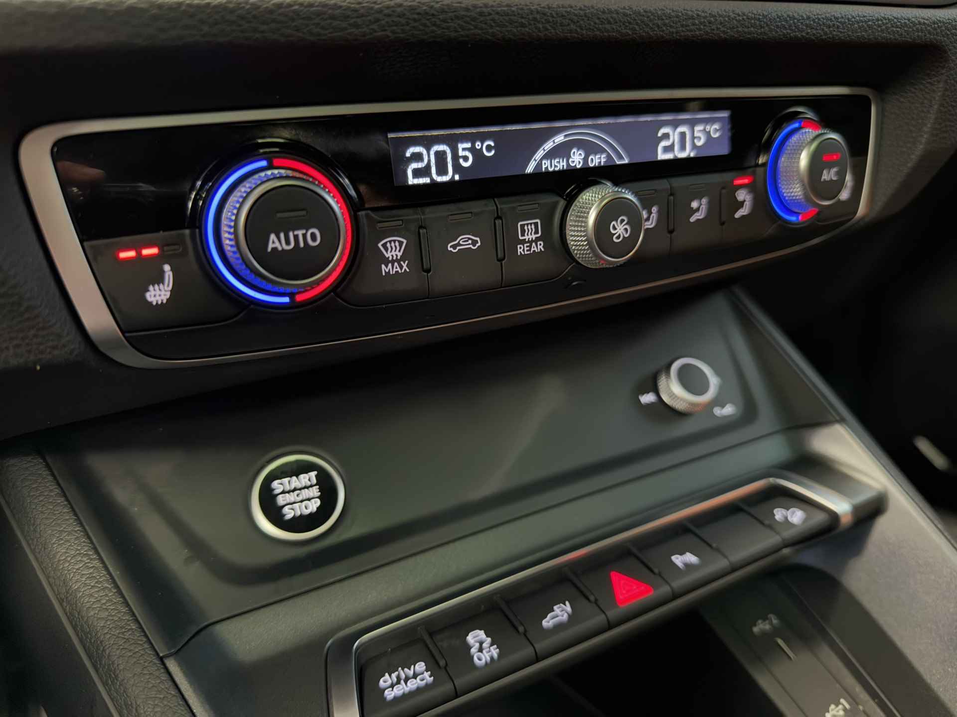 Audi Q3 45 TFSI e S edition Panorama 20LMV Climate Control Navigatie 2 Jaar garantie mogelijk* ( vraag naar de voorwaarde) - 18/25