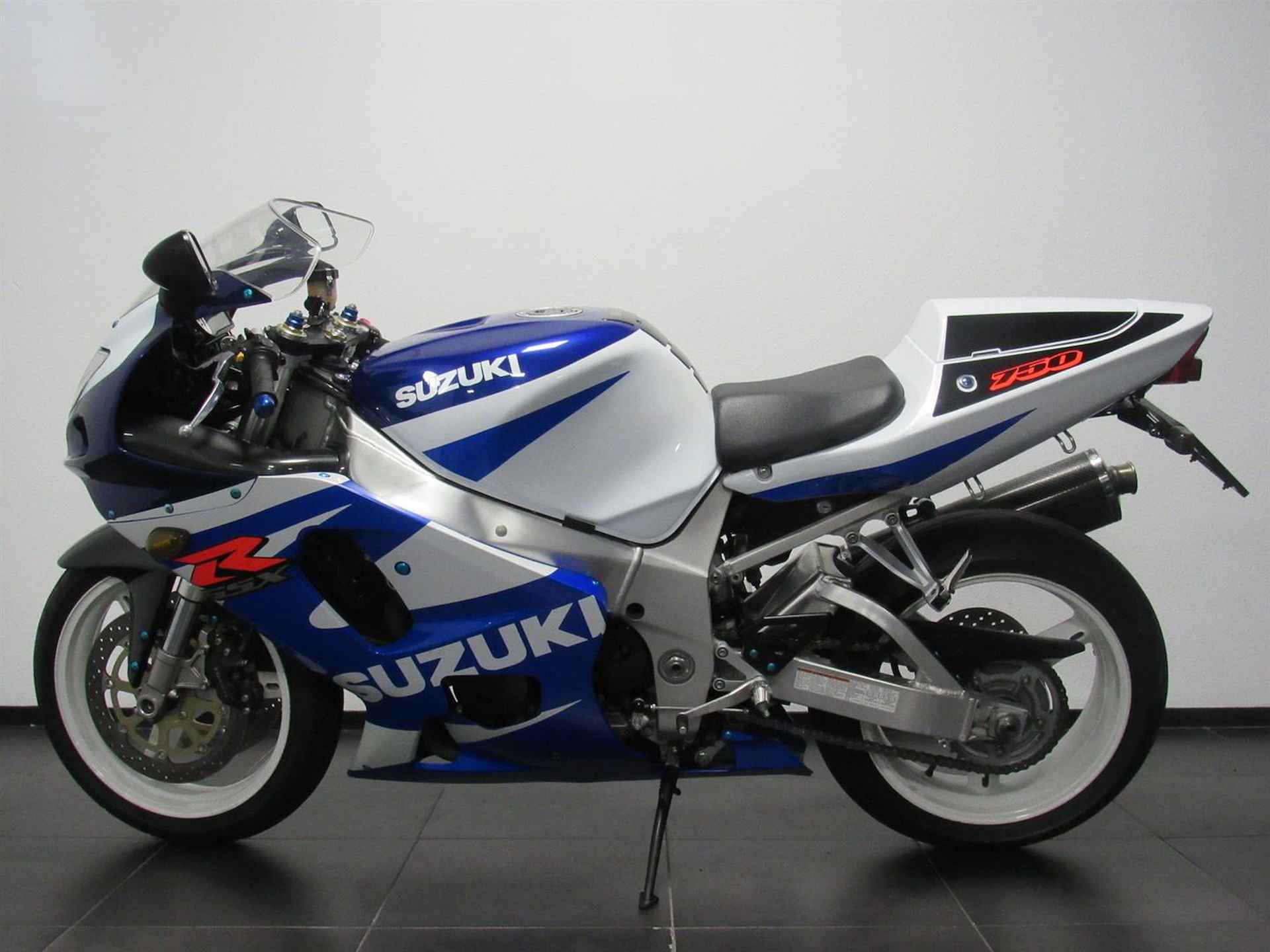 Suzuki GSX-R 750 - 2001 - 4/14