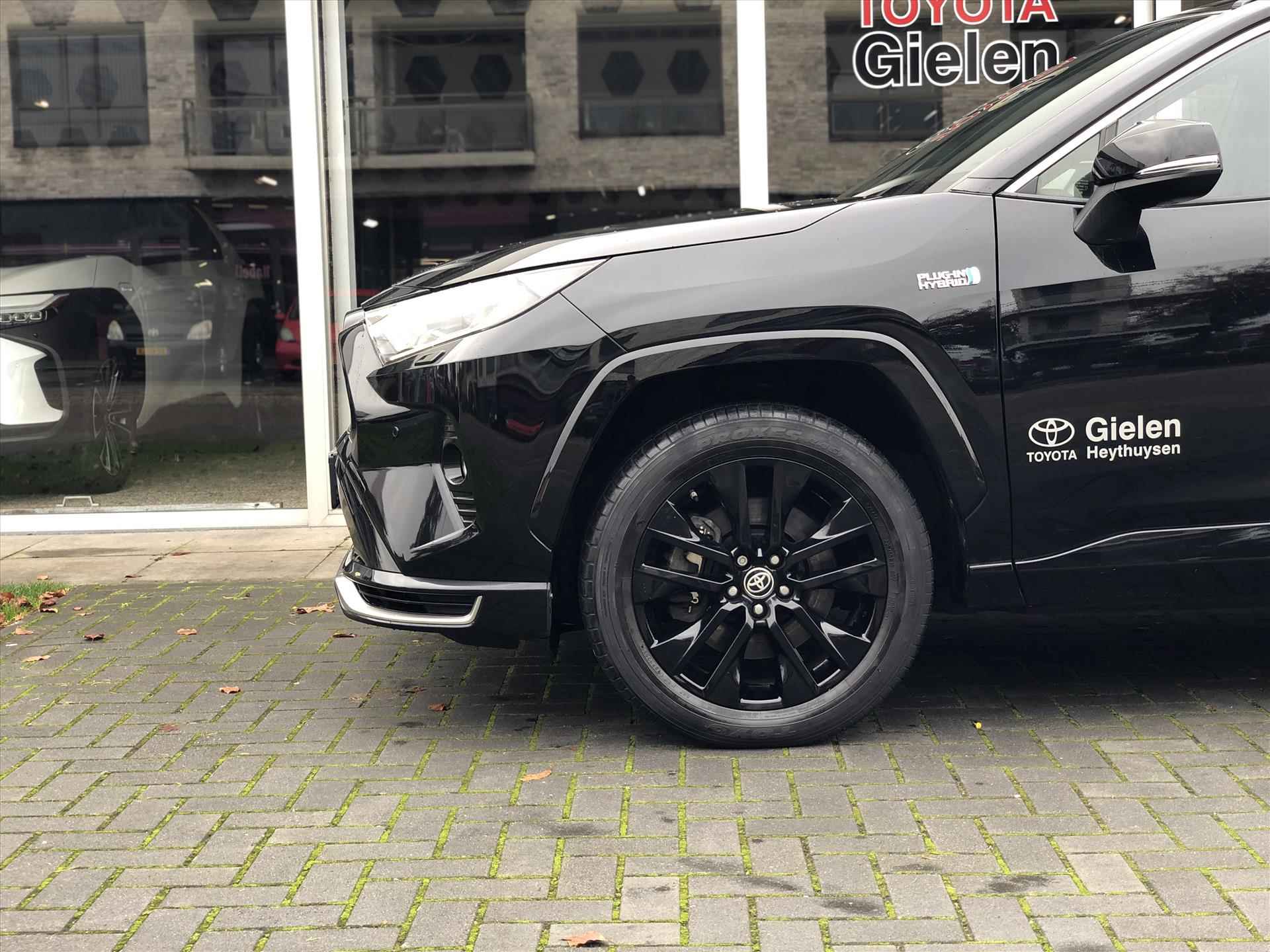 Toyota RAV4 2.5 Plug-in Hybrid AWD Style Black Edition | 19 inch, Head up display, Dodehoekherkenning, Stuurverwarming, Parkeersensoren - 11/36