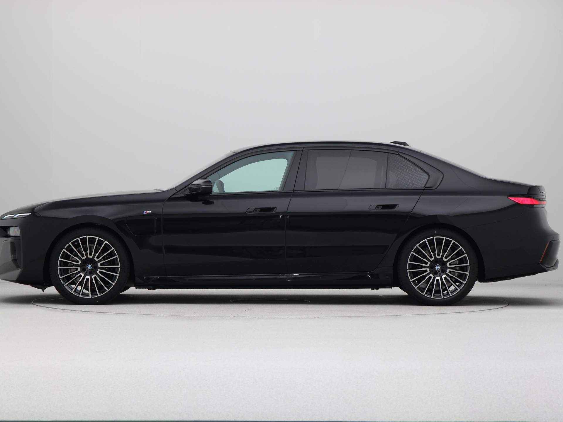 BMW 7 Serie 750e xDrive - 13/24