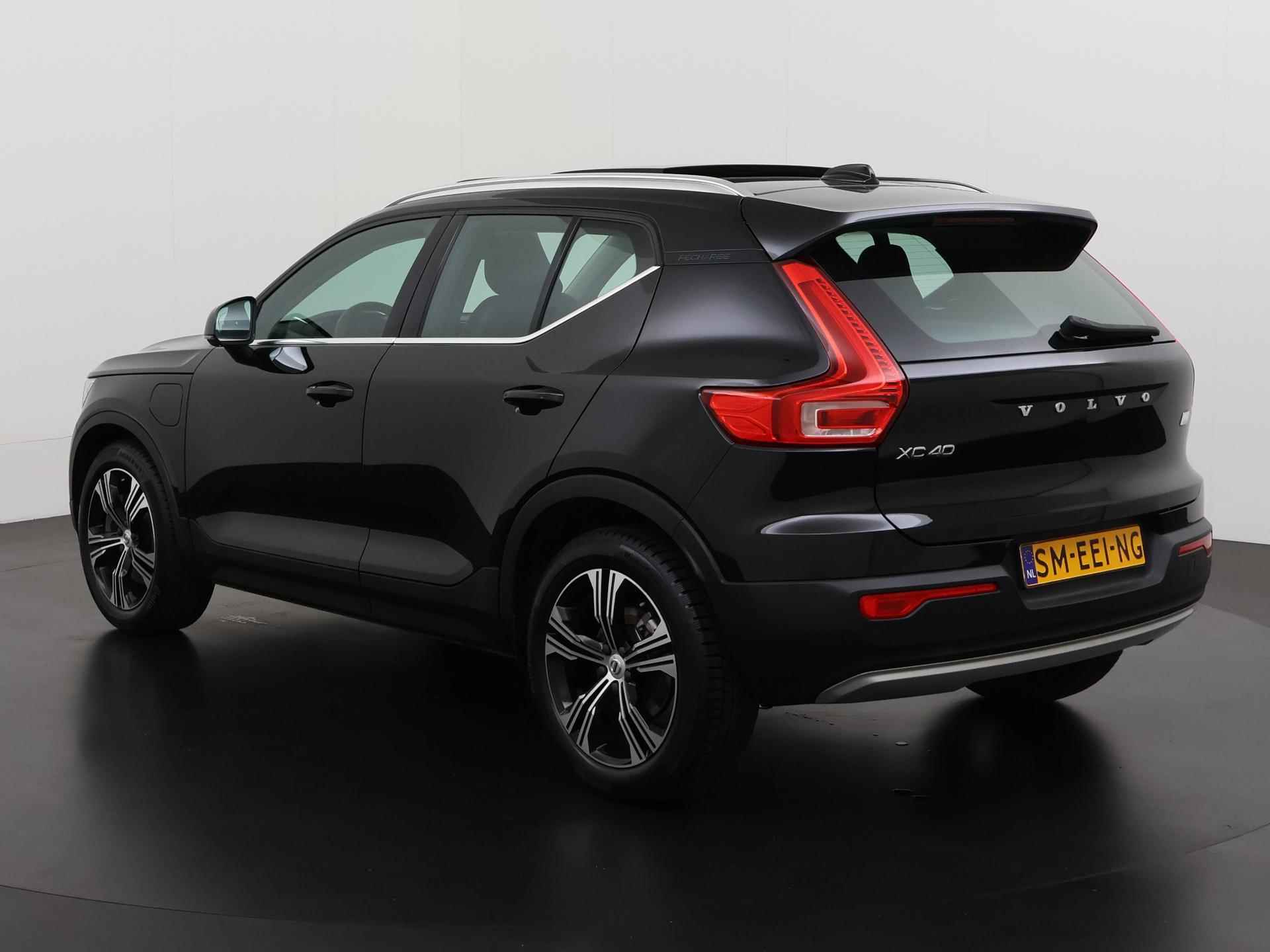 Volvo XC40 1.5 T4 Recharge Inscription | Panoramadak | Stuurverwarming | Zondag Open! - 6/42