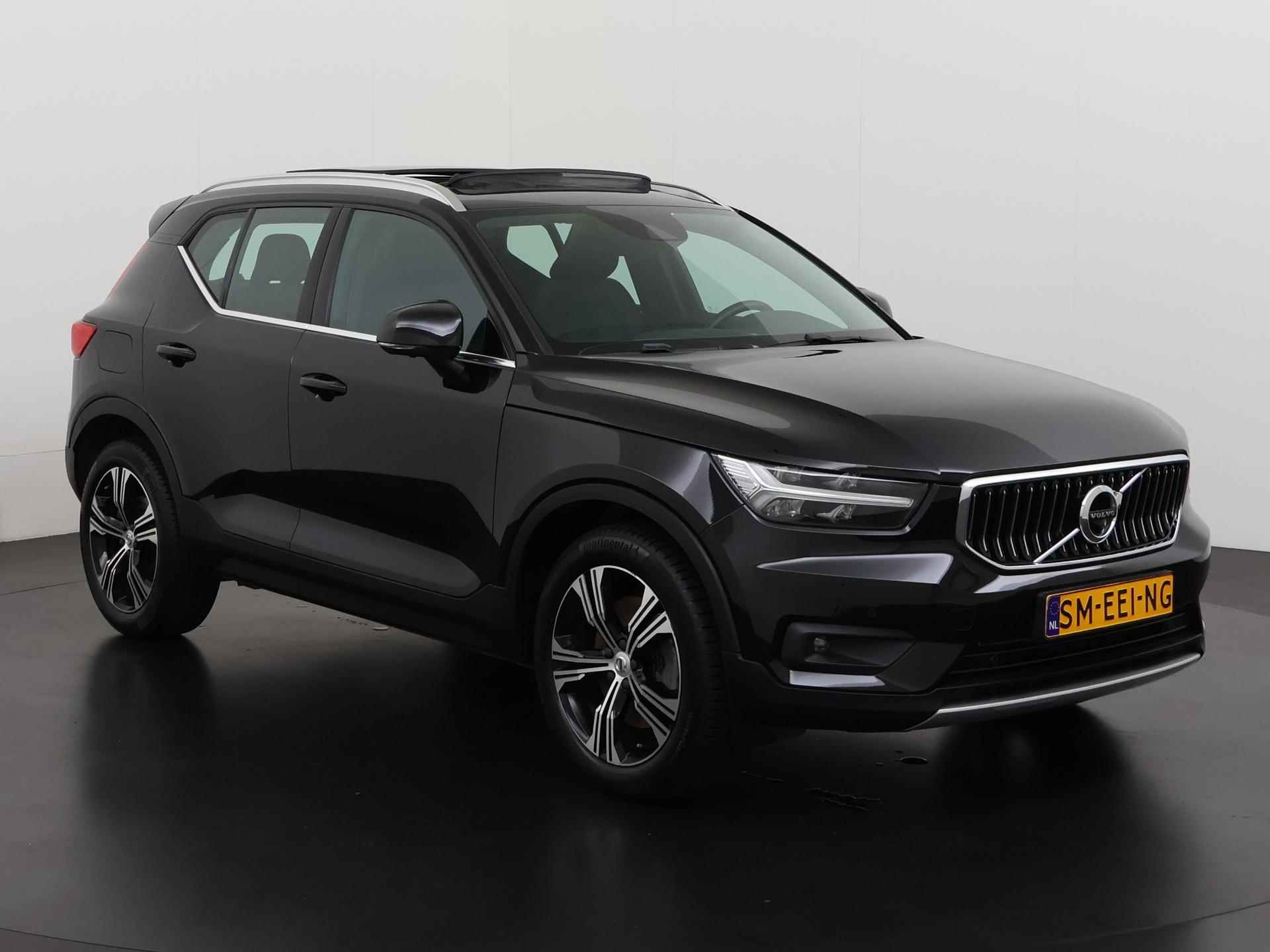 Volvo XC40 1.5 T4 Recharge Inscription | Panoramadak | Stuurverwarming | Zondag Open! - 30/42